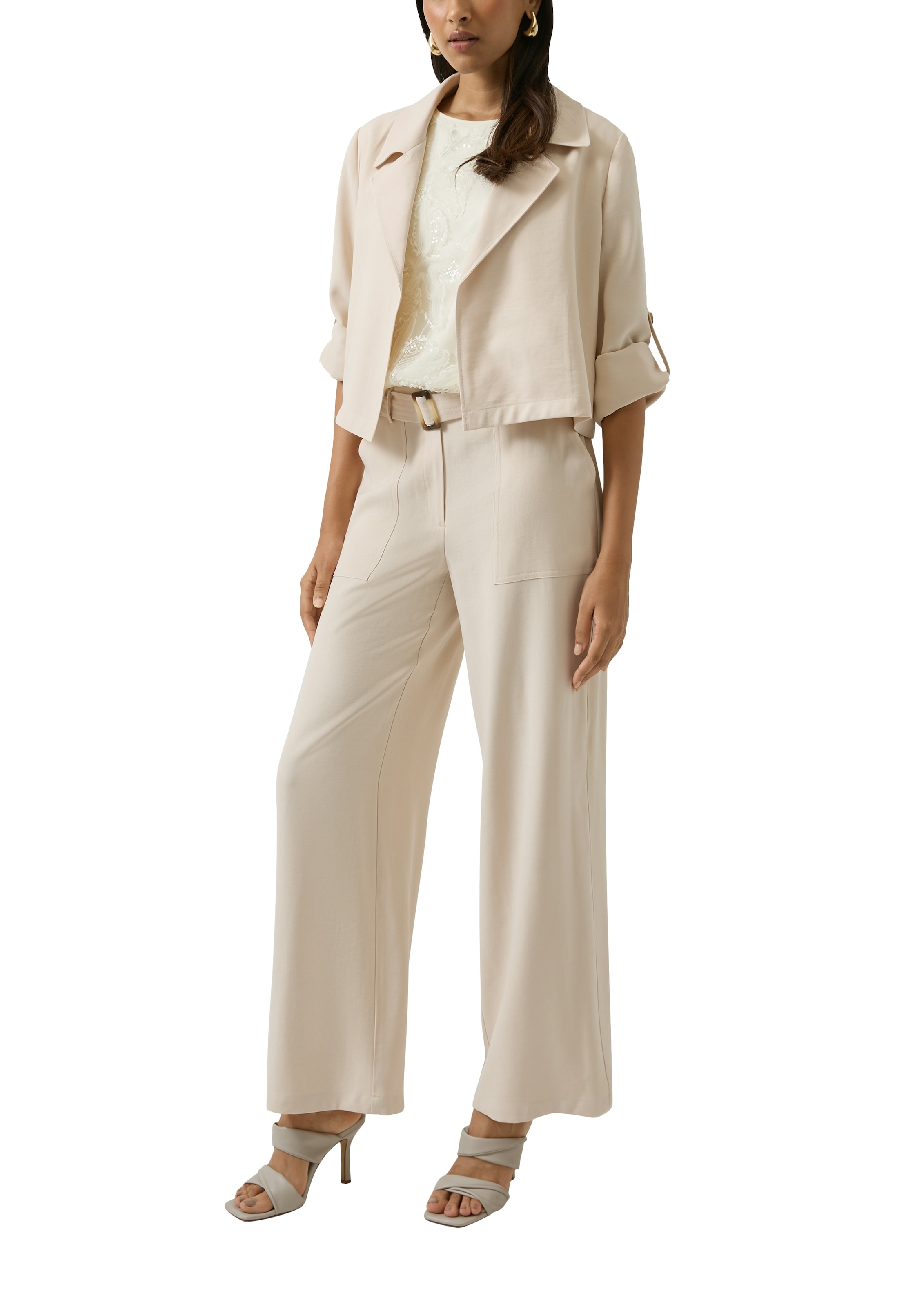 s.Oliver BLACK LABEL Paillettenshirt mit floralen Applikationen und Pailetten