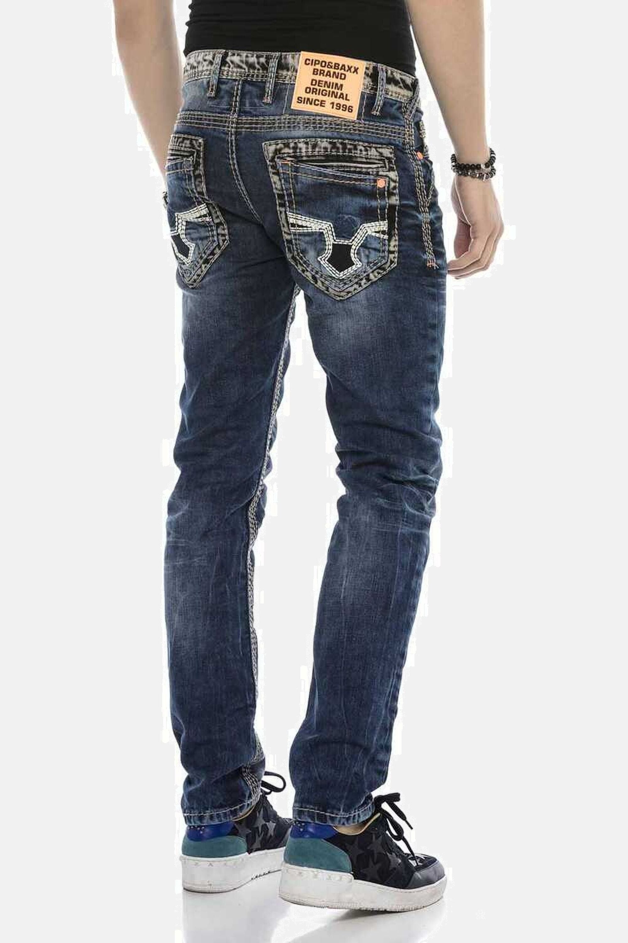 Cipo & Baxx Regular-fit-Jeans »DENIM«, bequeme Jeans mit breiten Ziernähten, CD593