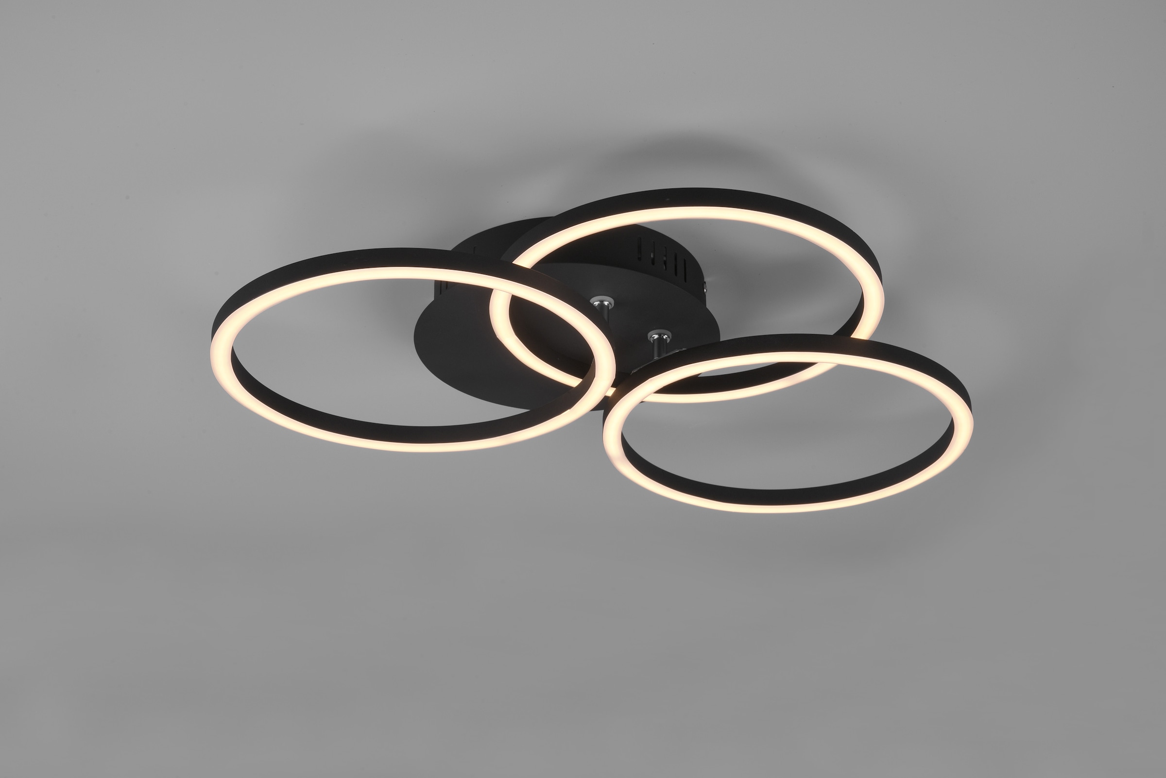 TRIO Leuchten LED Deckenleuchte »Circle«, 1 flammig-flammig, Deckenlampe  schwarz matt mit schwenkbaren Ringen / inkl. Fernbedienung | BAUR