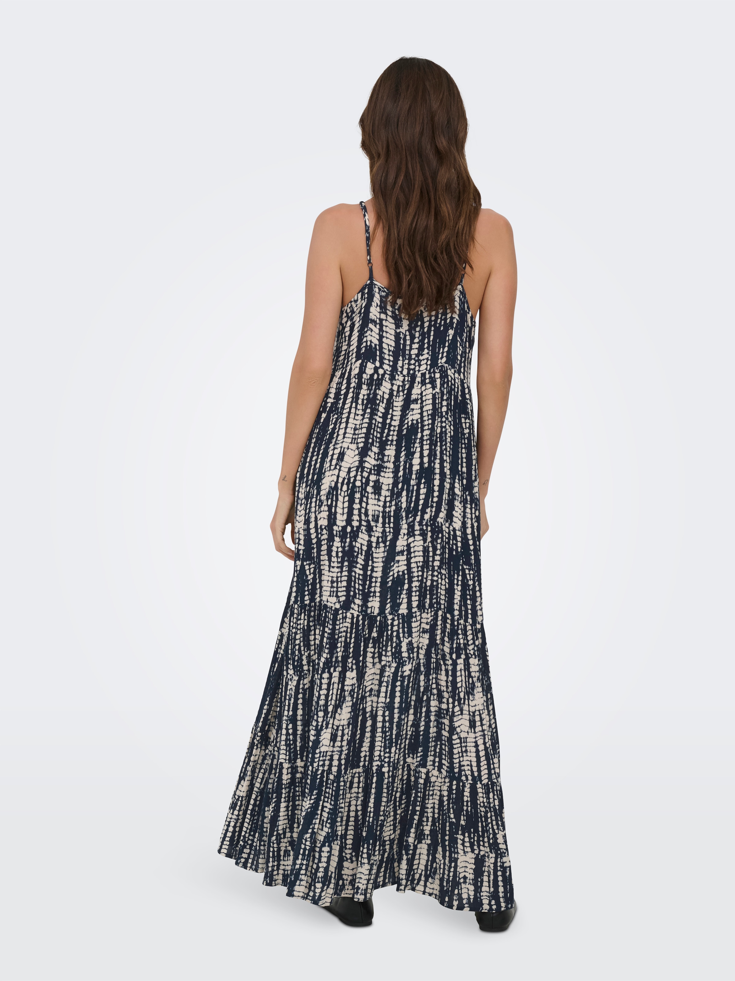ONLY Spaghettikleid »ONLMATEA LIFE STRAP LONG DRESS WVN NOOS« Viskose, regular fit