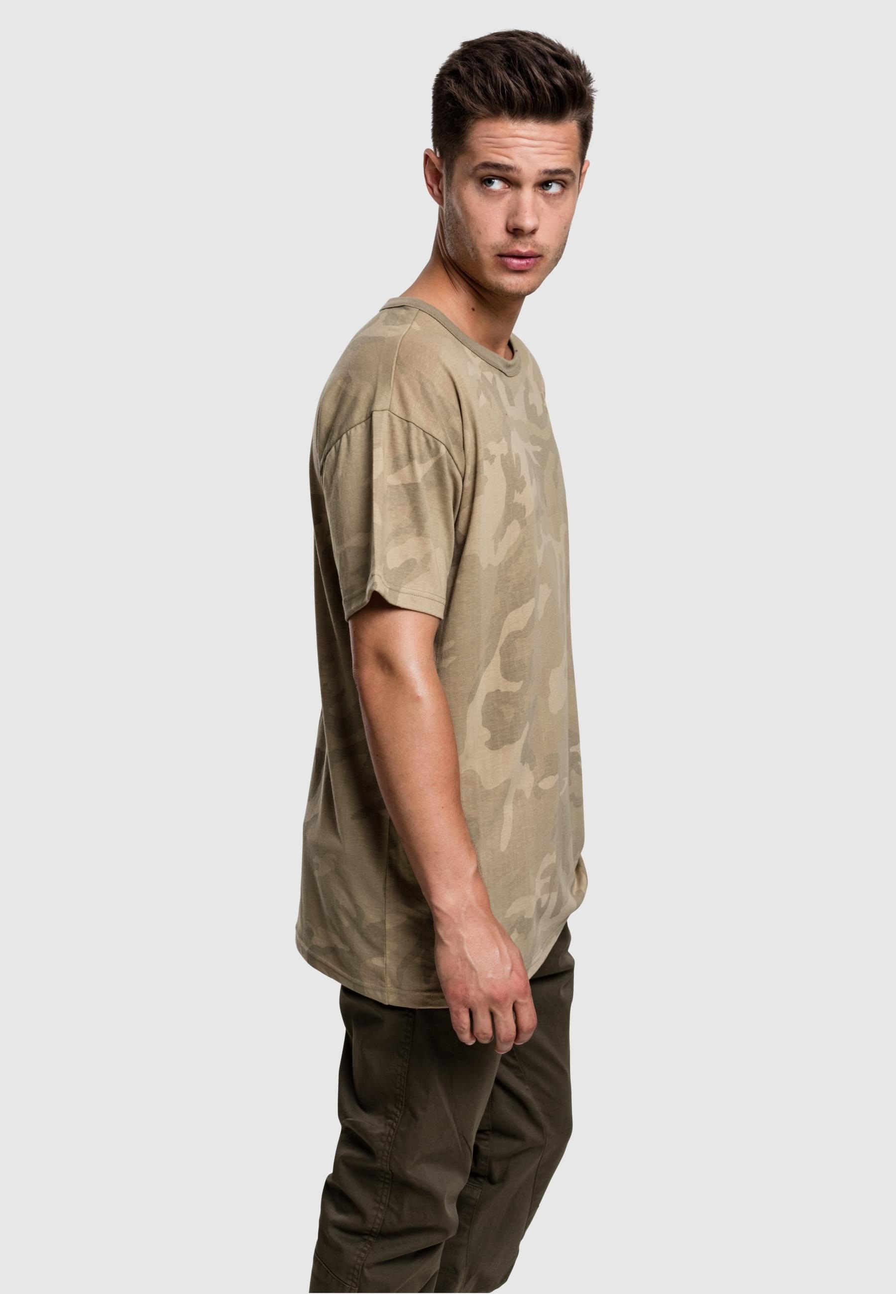 URBAN CLASSICS Kurzarmshirt »Urban Classics Herren Camo Oversized Tee«, (1 tlg.)