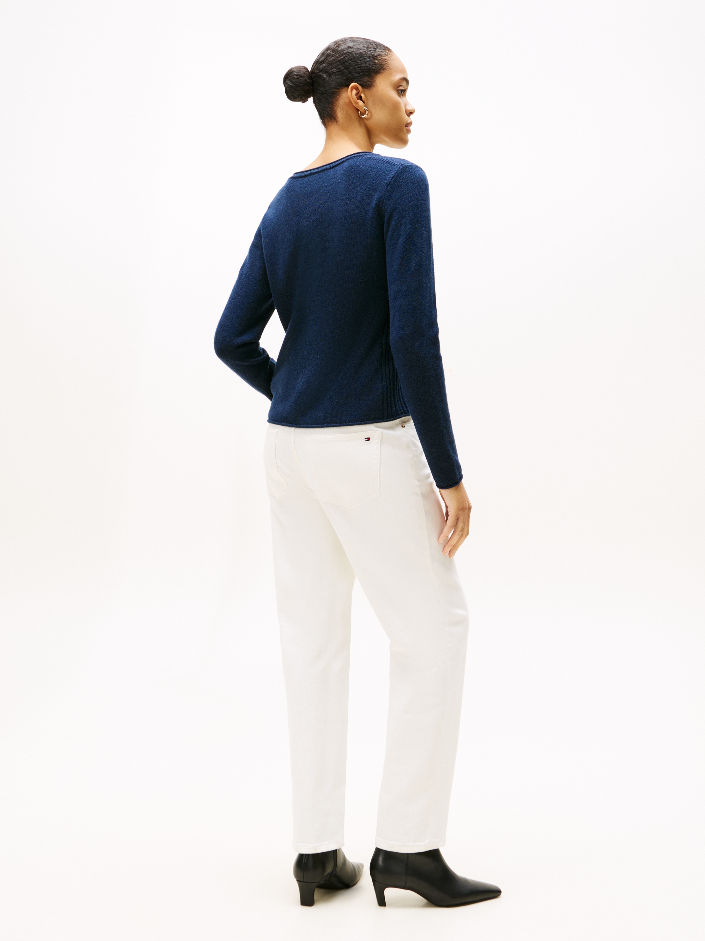 Tommy Hilfiger Strickpullover »SOFT WOOL V-NK SWEATER«, aus reiner Wolle