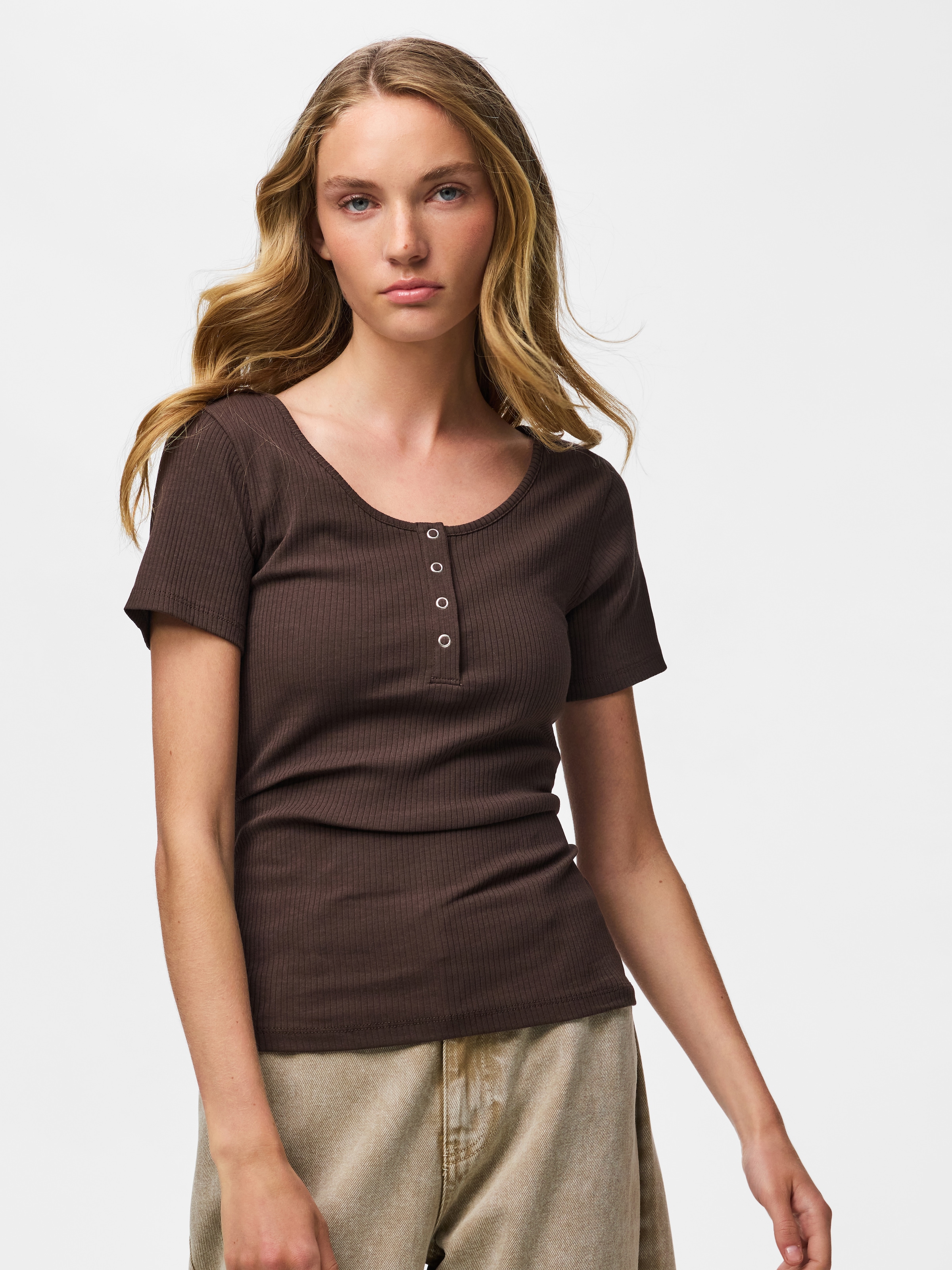 pieces Kurzarmshirt »PCKITTE SS TOP NOOS BC« Baumwollmischung, slim fit