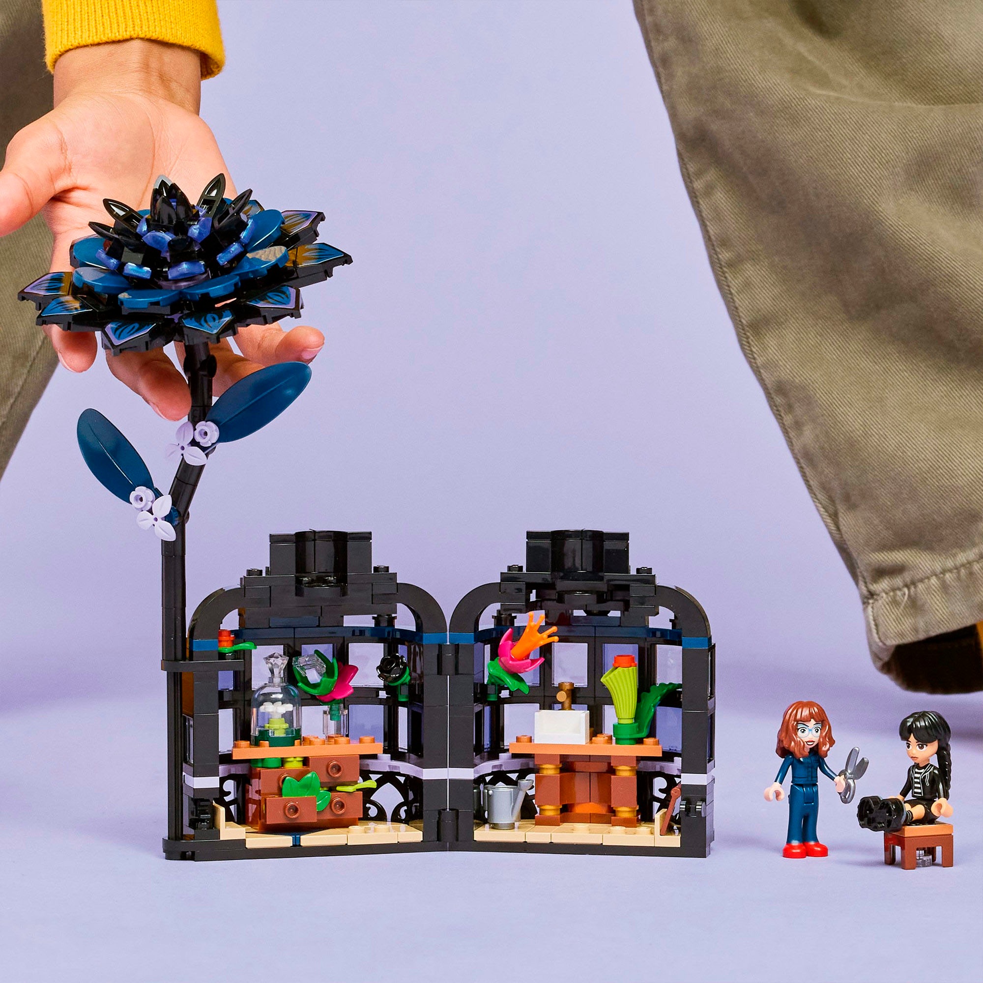 LEGO® Konstruktionsspielsteine »Schwarze Dahlie (76784), LEGO Wednesday«, (358 St.), Made in Europe