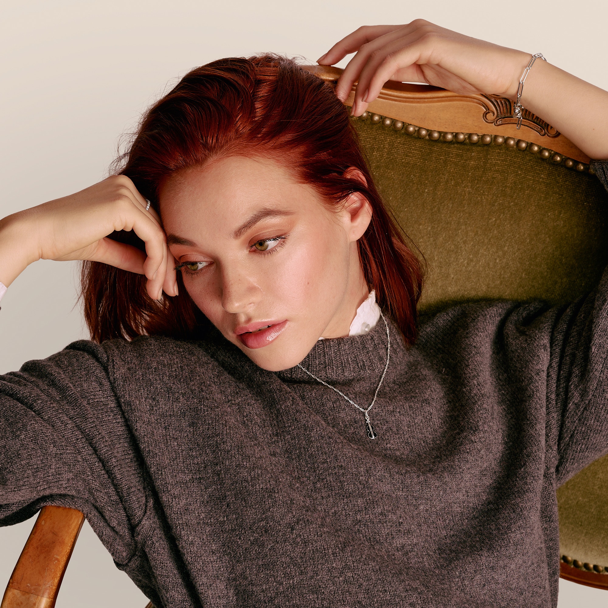 THOMAS SABO Kette mit Anhänger »THOMAS SABO x WEDNESDAY Cello-Design Kette« mit Zirkonia (synth.)