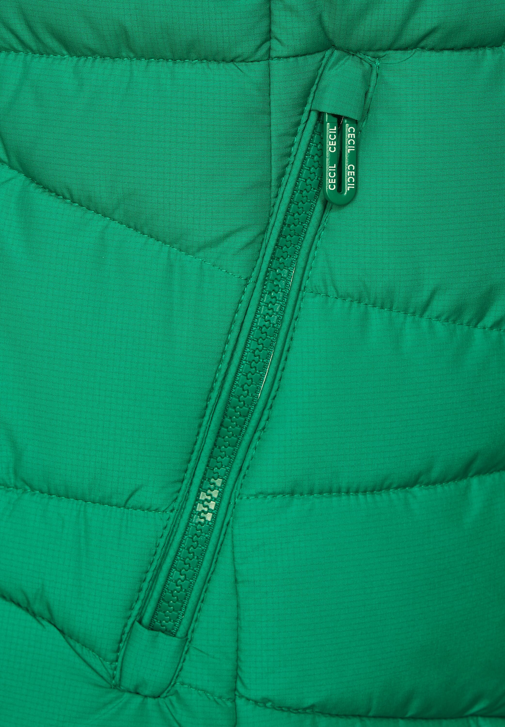Cecil Steppjacke, mit Kapuze, in Unifarbe