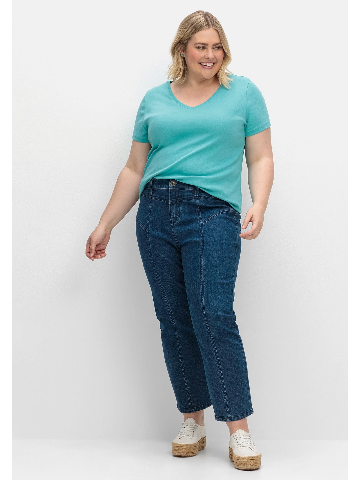 Sheego Gerade Jeans Größen«, sehr für bestellen | PIA BAUR Oberschenkel kräftige »Große