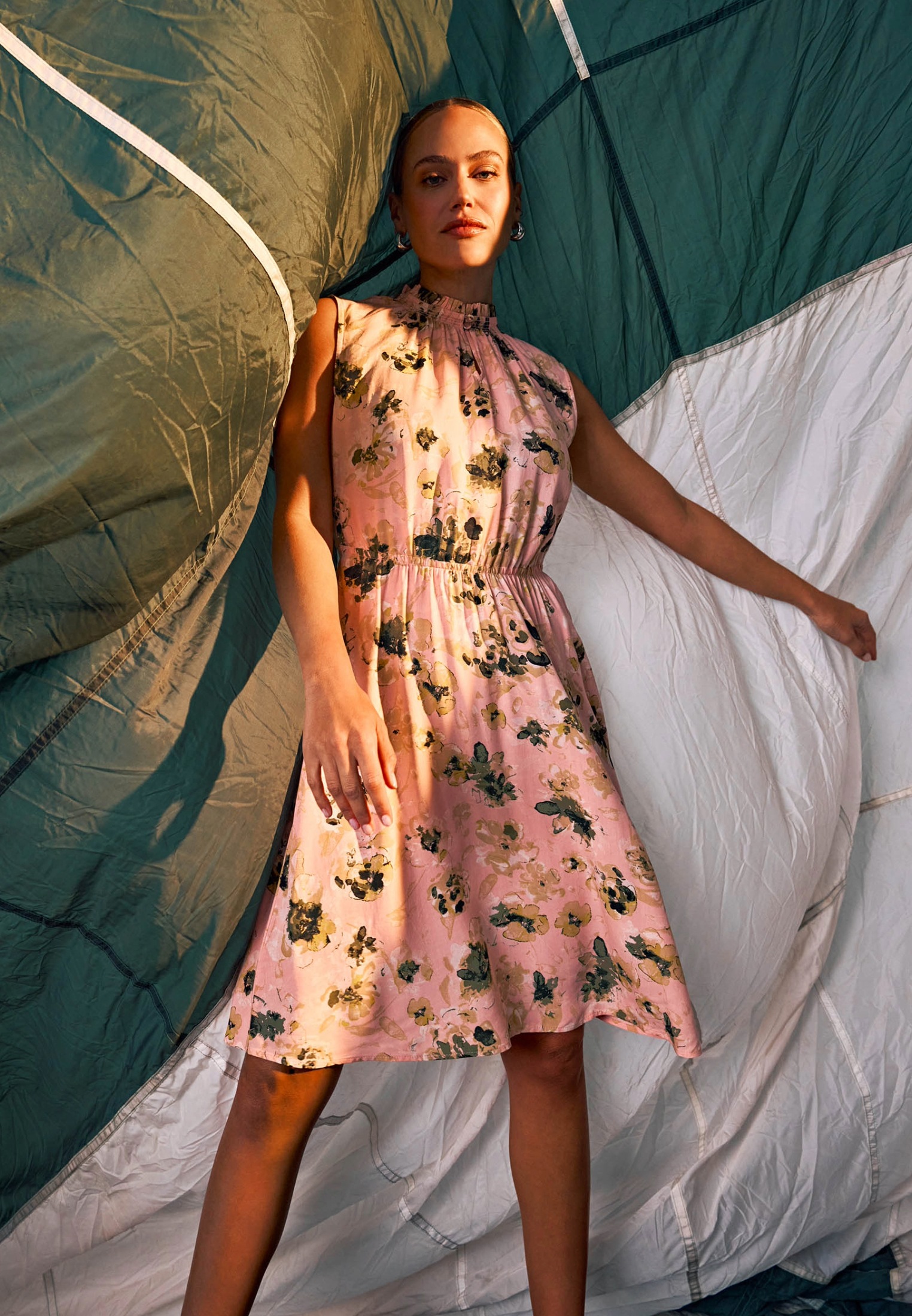 Zero Minikleid »zero Minikleid mit hohem Kragen«, drapiert /gerafft