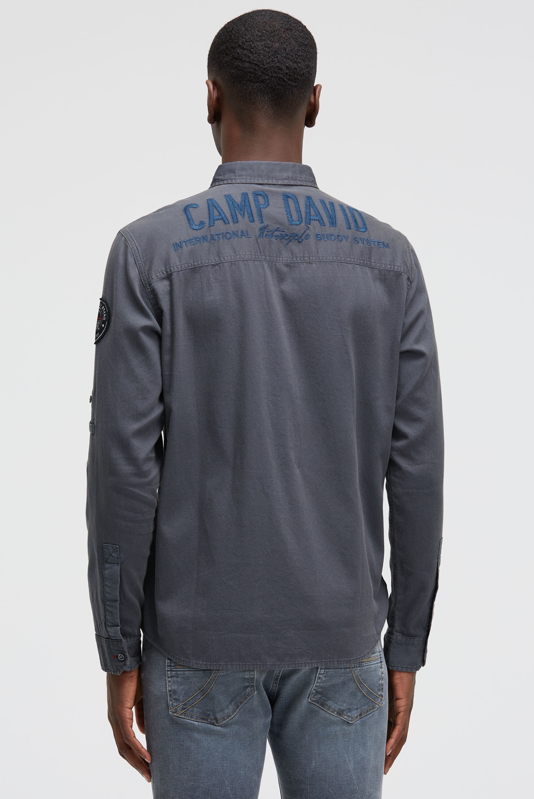 CAMP DAVID Langarmhemd mit Klappentaschen