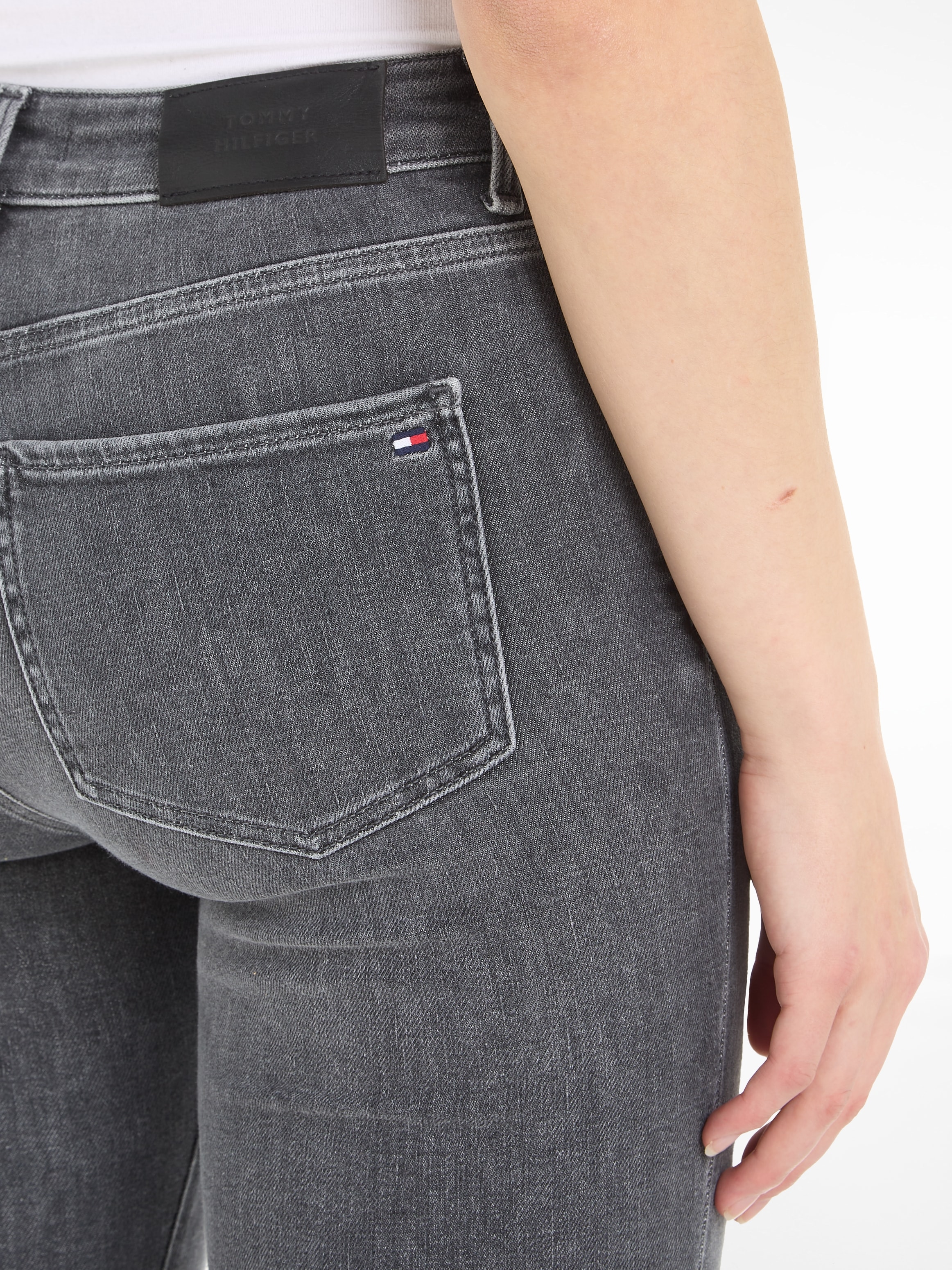 Skinny-fit-Jeans bestellen »TH Tommy HARLEM Hilfiger Logo-Badge FLEX Hilfiger BAUR | mit Tommy HW«, SKINNY U
