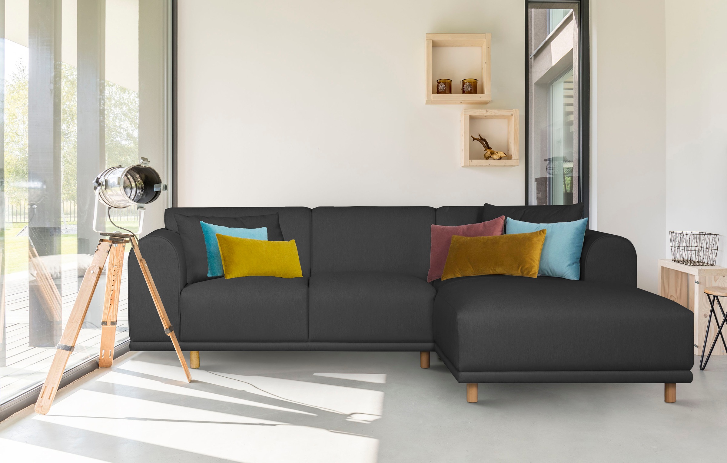 andas Ecksofa »Maroon L-Form«, in skandinavischem Design, mit losen Kissen