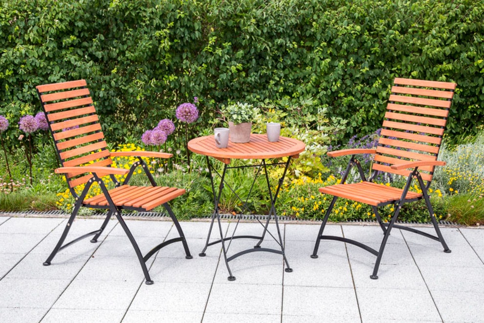 MERXX Garten-Essgruppe »Schloßgarten«, (Set, 3 tlg.), 2 Sessel, klappbar, Tisch Ø/Höhe: 70x74 cm, Eukalyptus geölt