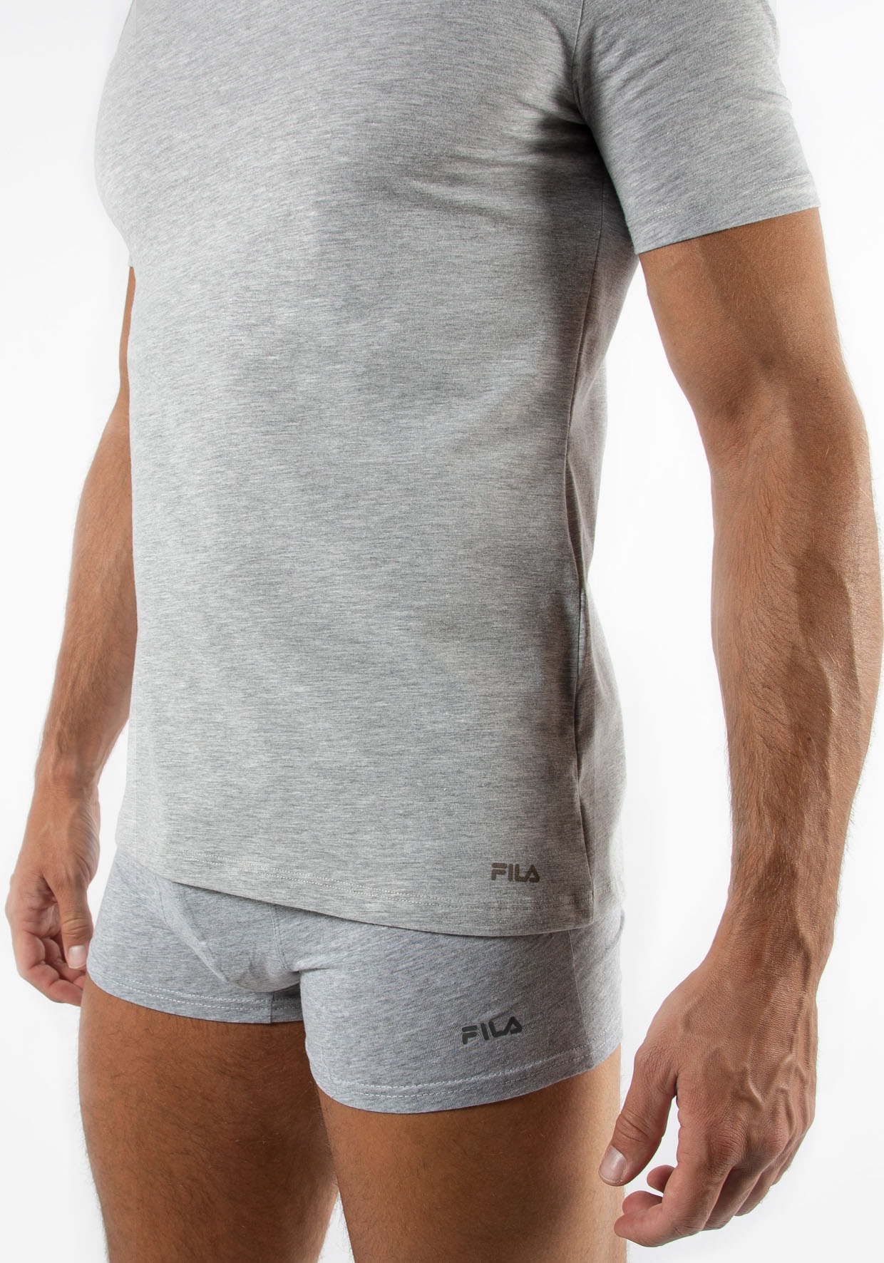 Fila T-Shirt, (2er Pack), mit klassischem Rundhalsausschnitt und Kurzarm