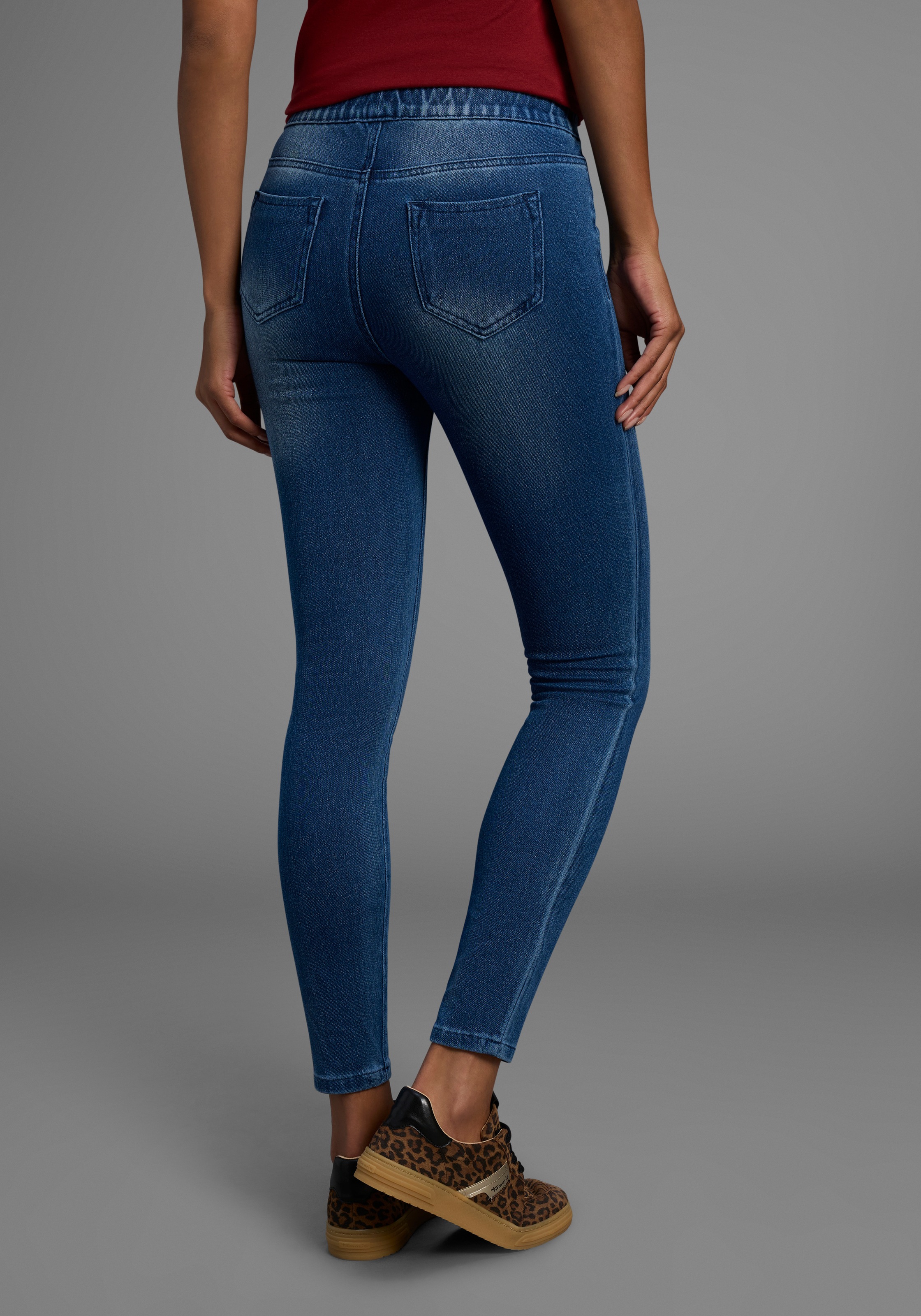 Arizona Jogg Pants "High Waist" extra-eng geschnitten, knöchellange Beinfor günstig online kaufen