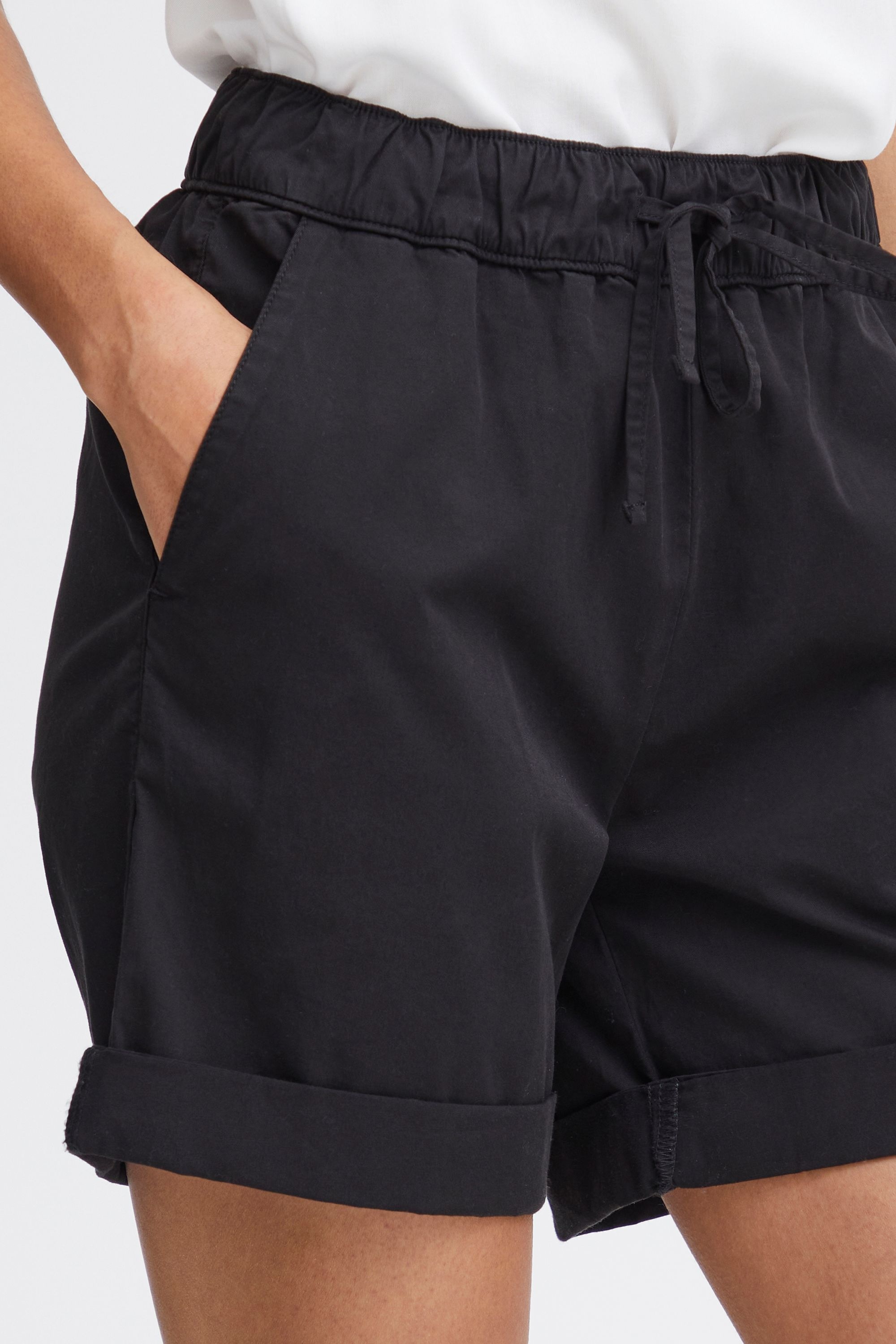 OXMO Chinoshorts »Chinoshorts OXChanel«