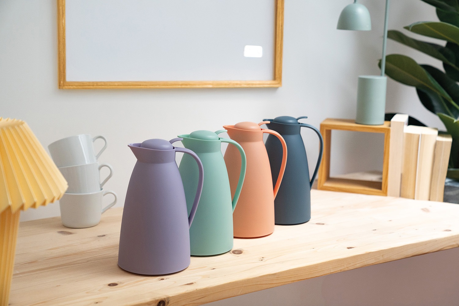 Alfi Isolierkanne »ECO, mit Hartglaseinsatz« 1 l 1 Stk. tlg. 12h heiß & 24h kalt, Drehverschluss mit bequemem Druckknopf