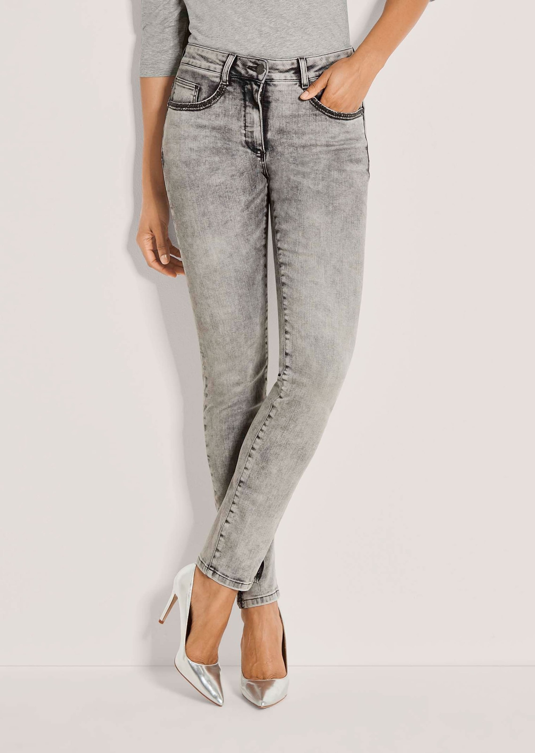 MADELEINE Regular-fit-Jeans »Hose Schmale Jeans mit Strass und Stickerei«