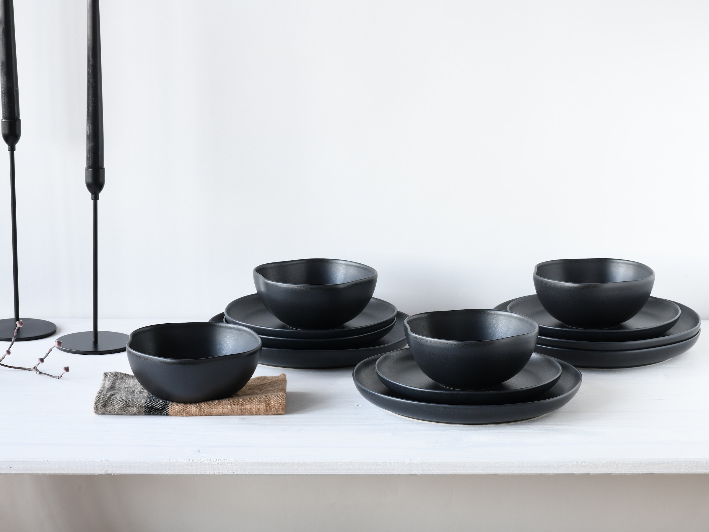 CreaTable Teller-Set »Natura Organic Black, Tellerset 12-tlg«, (Set, 12 tlg.), Seidenmatte Glasur