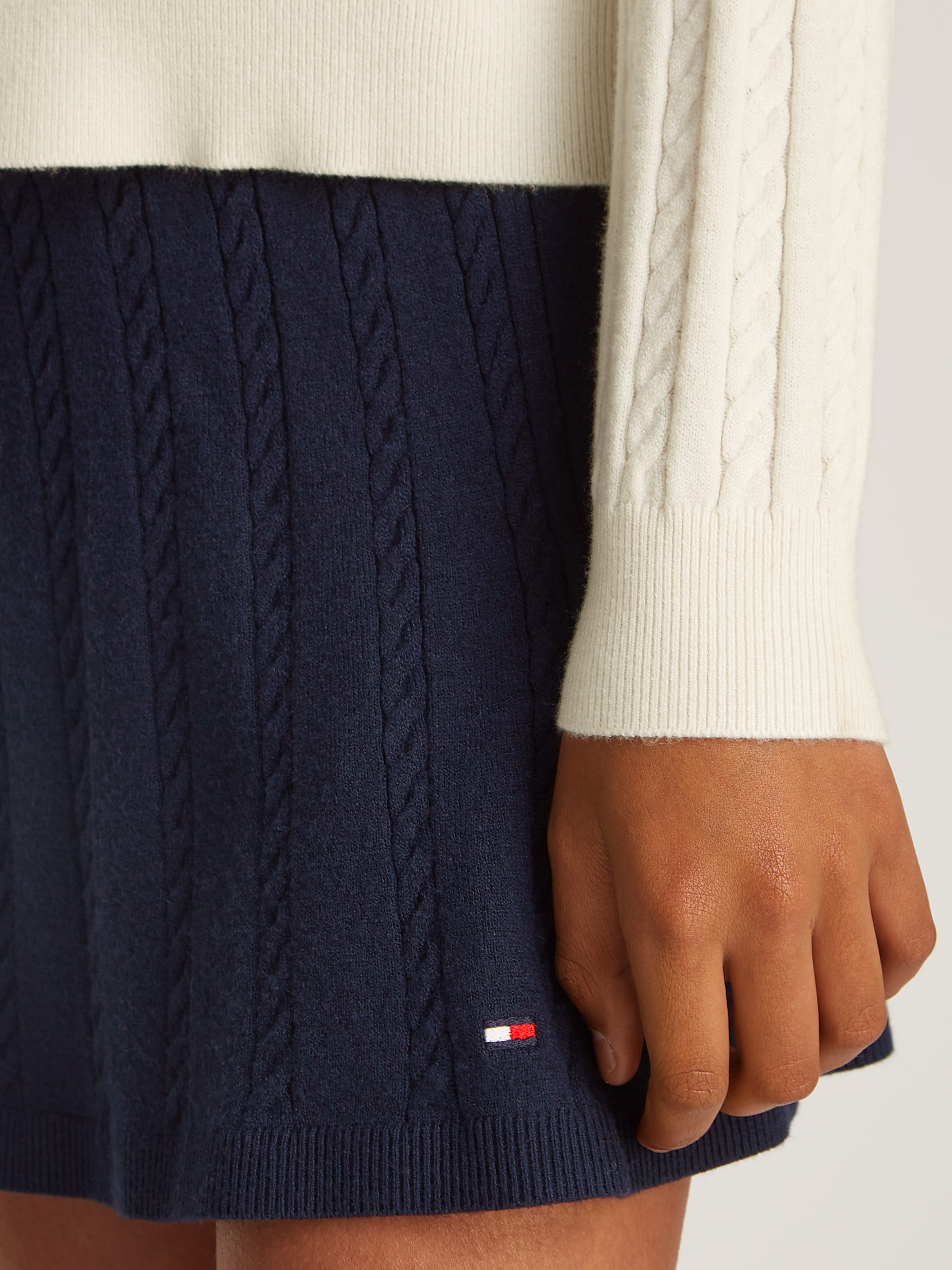 Tommy Hilfiger Strickrock »MINI CABLE SKIRT«, mit kleinem Zopfmuster