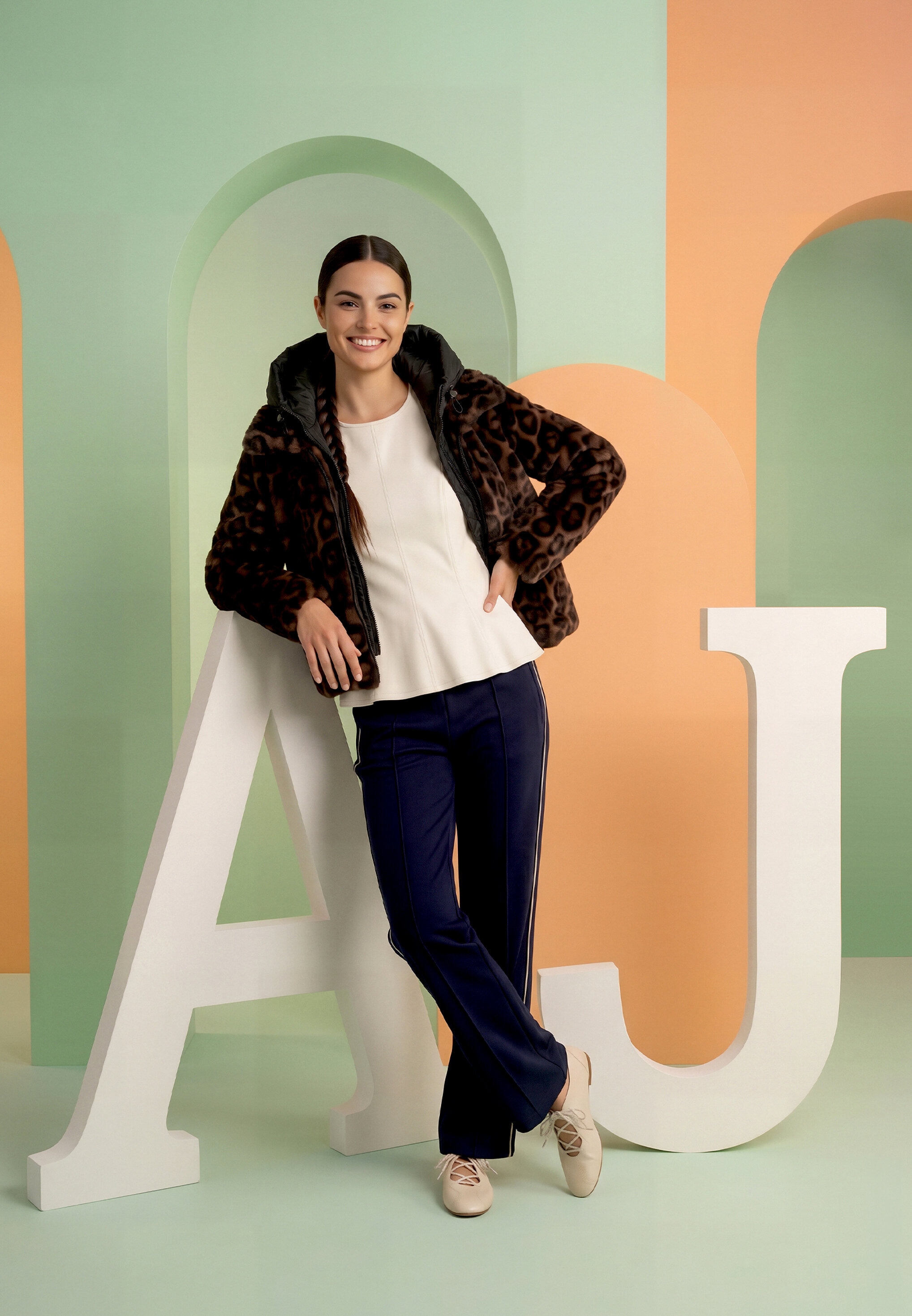 Amber & June Plüschjacke »Damen mit abnehmbarem Westenteil« mit Kapuze
