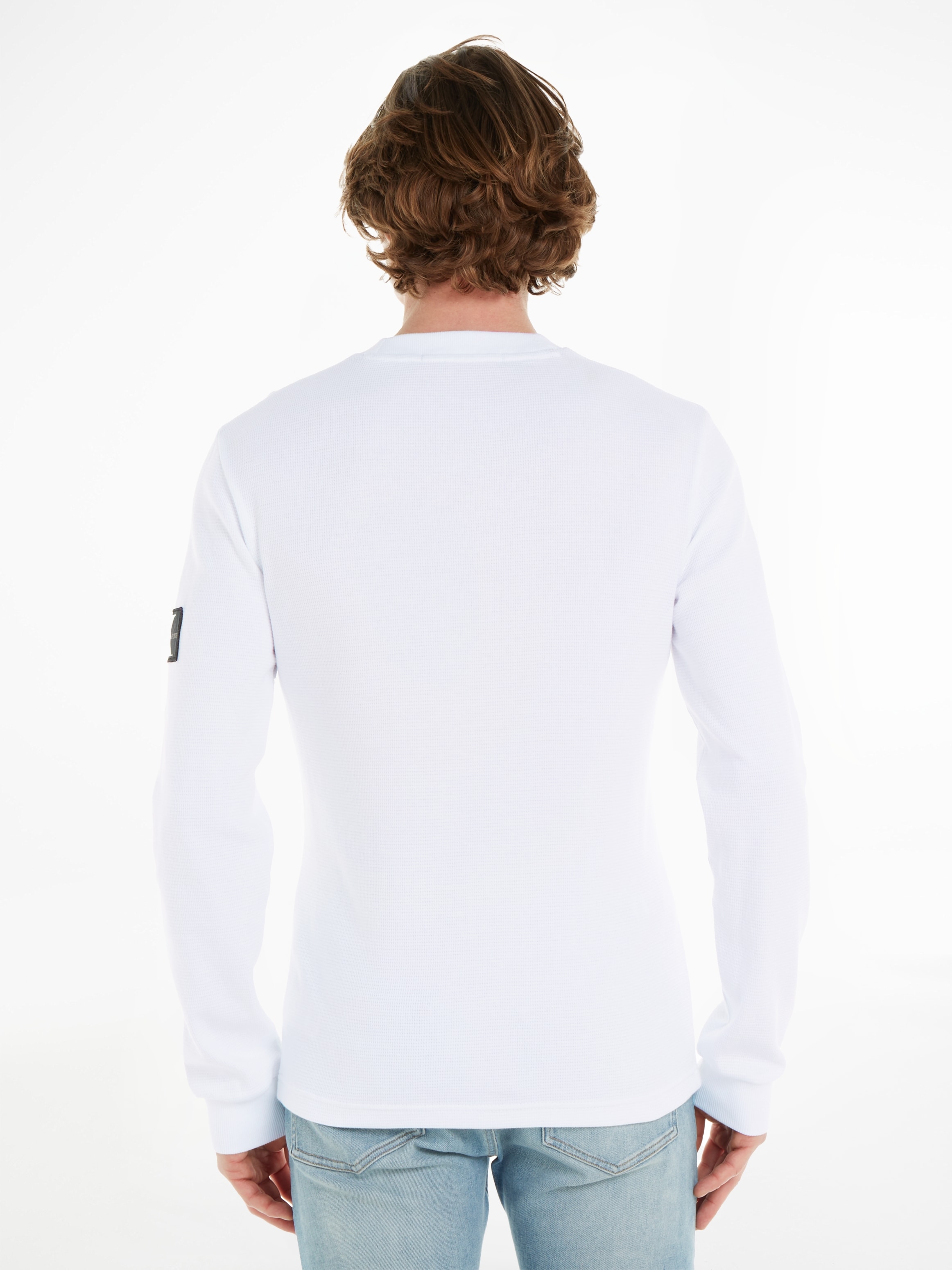 Klein TEE«, Langarmshirt LS WAFFLE ▷ mit Calvin Logopatch BAUR | »BADGE kaufen Jeans