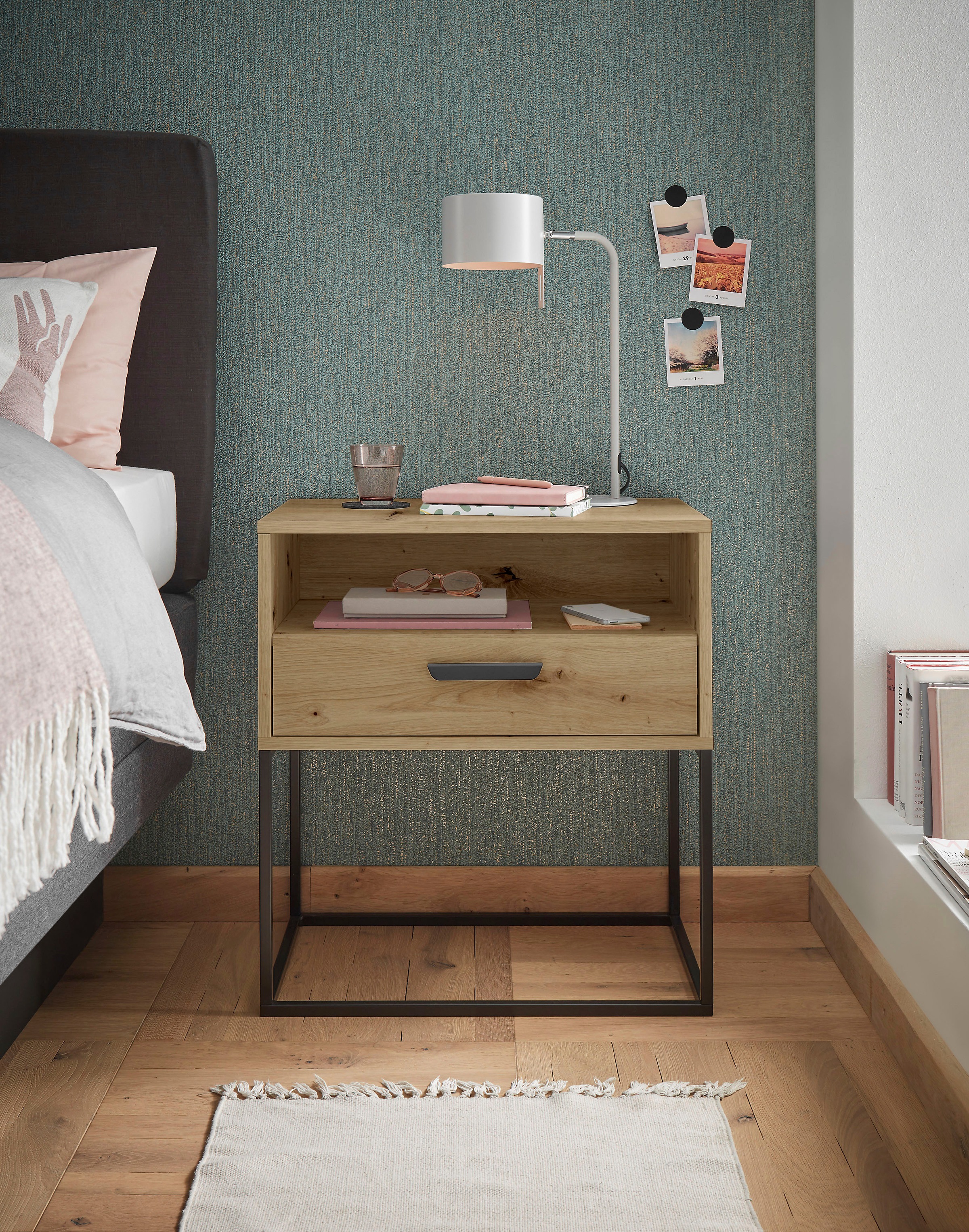 Schlafkontor Nachtkommode "Cudro Nachttisch auf Fußgestell" mit einem offen günstig online kaufen