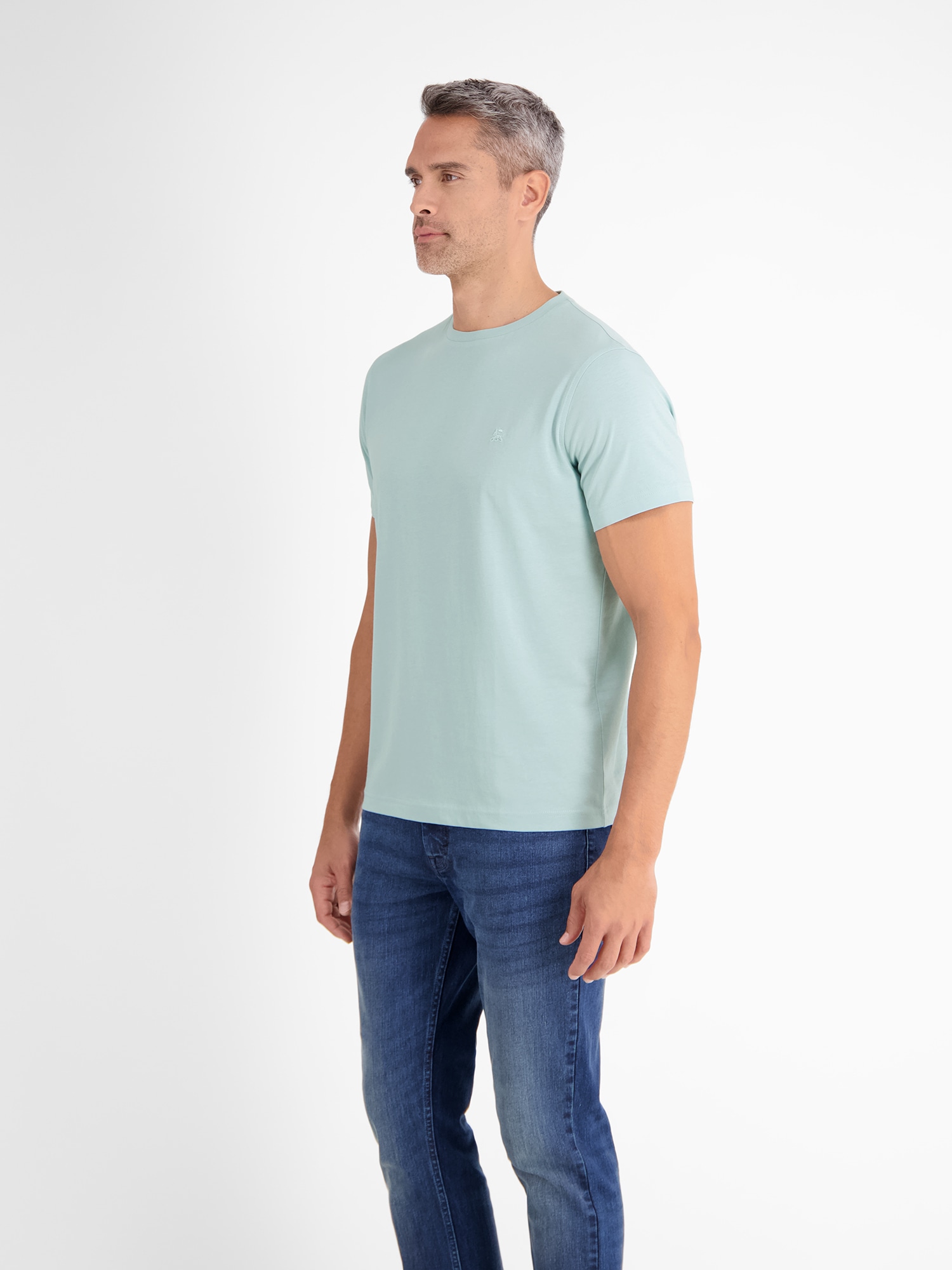LERROS T-Shirt »Basic T-Shirt mit Logostitch, unifarben«