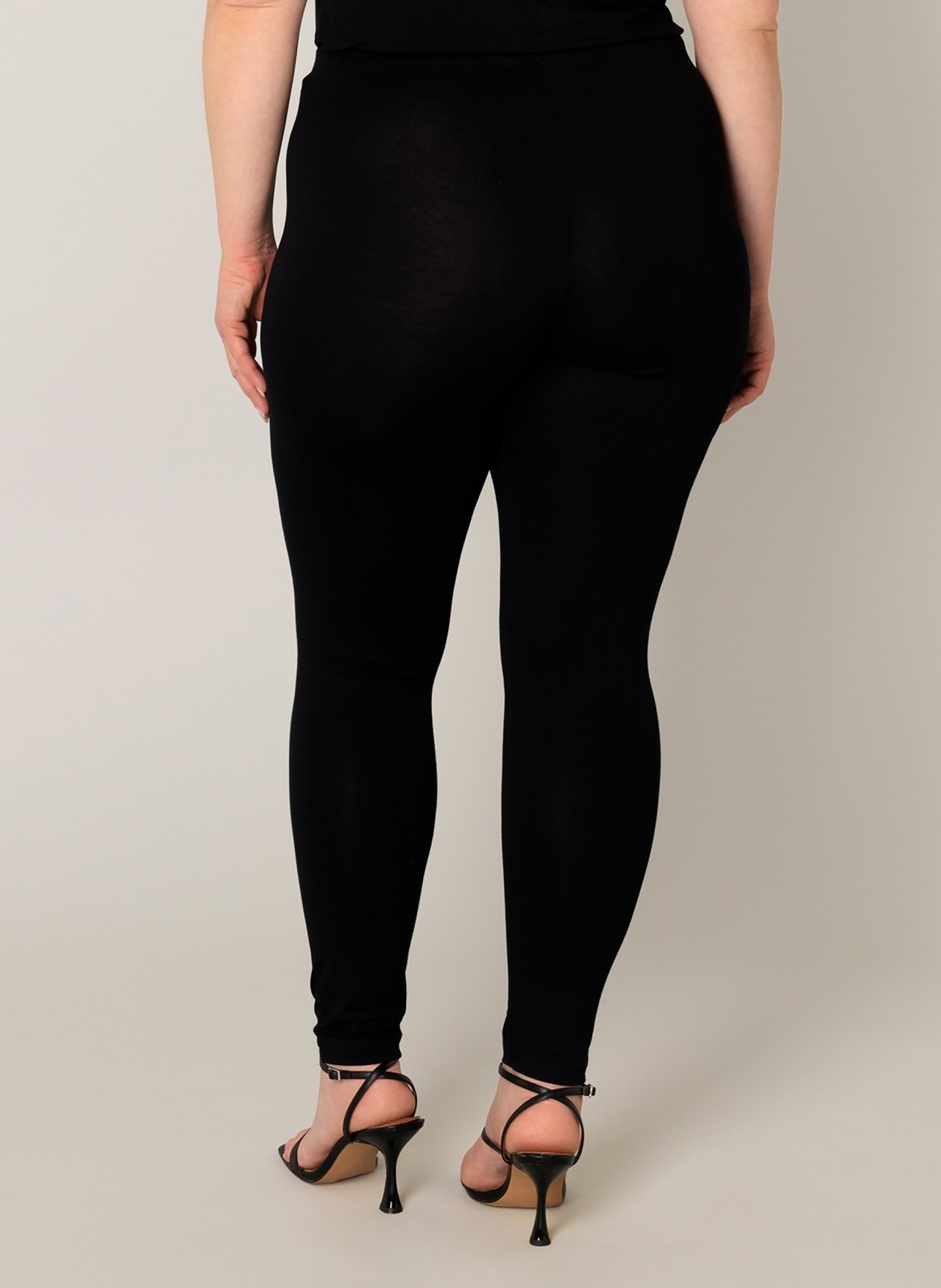 Thumbnail - Base Level Curvy Leggings "Andrea"
