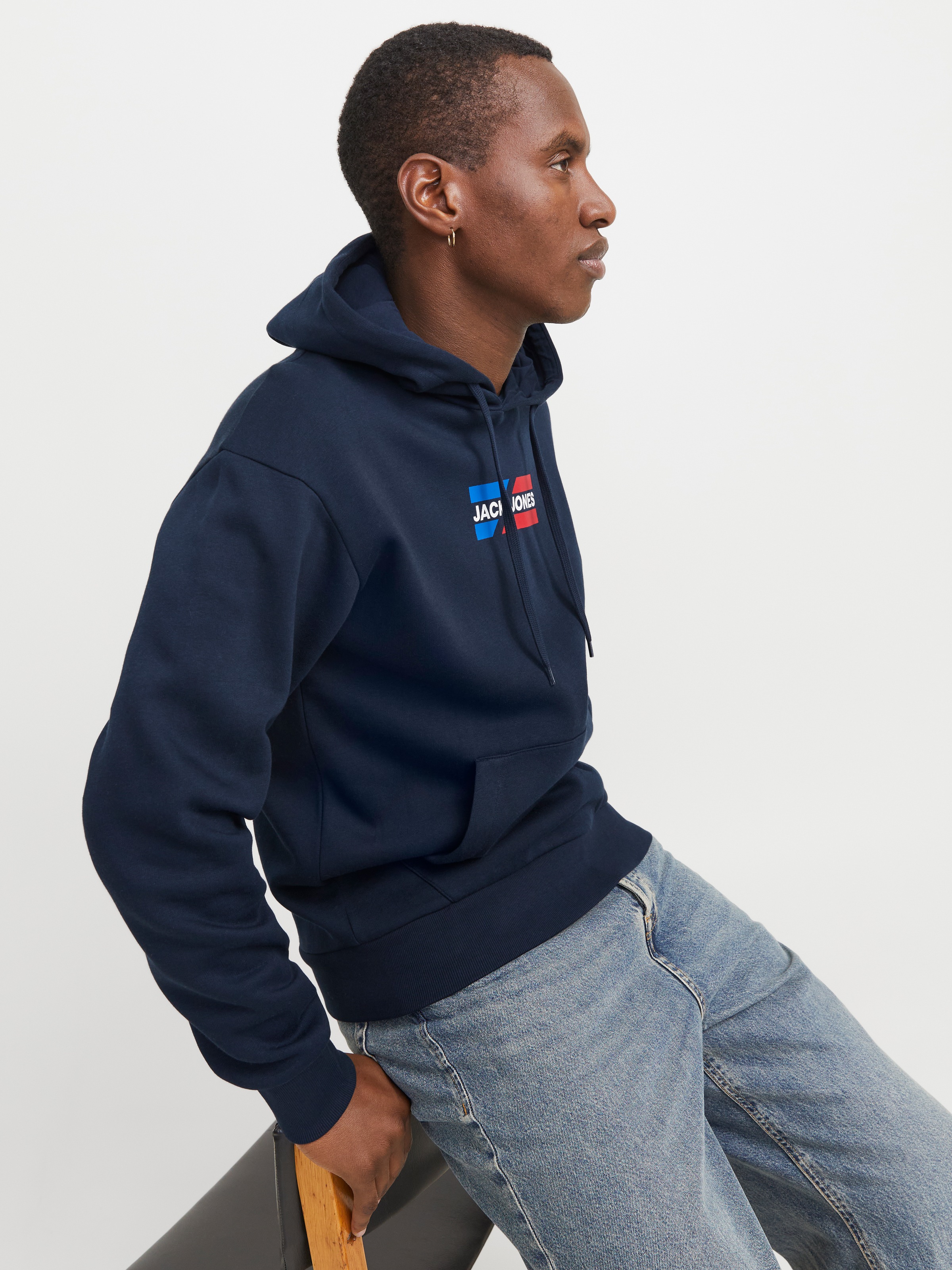Jack & Jones Kapuzensweatshirt »JJECORP GRAPHIC SWEAT HOOD NOOS«, mit Logo Print