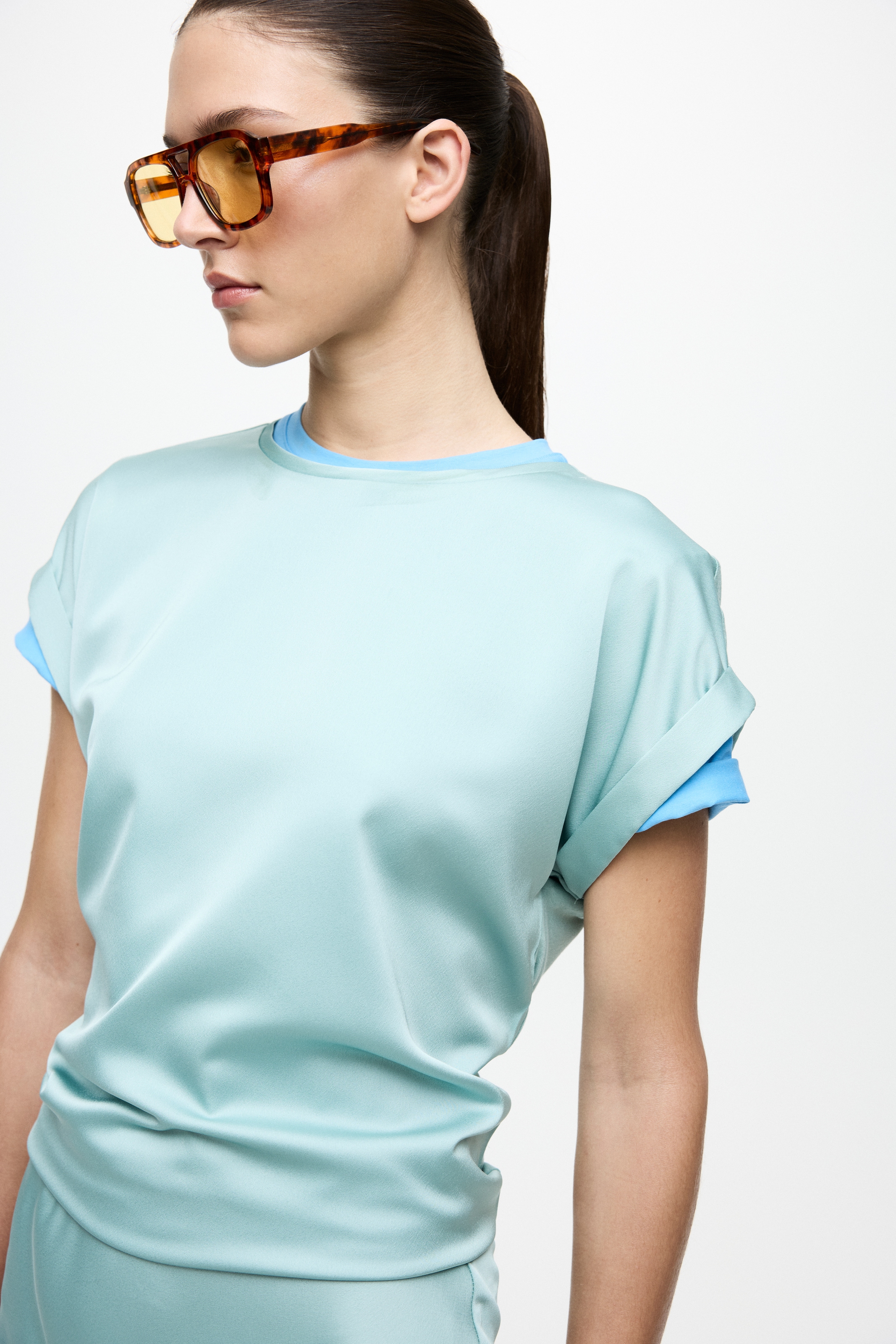 Vila Kurzarmshirt "VIELLETTE S/S SATIN TOP - NOOS" Kunstfaser, regular fit günstig online kaufen