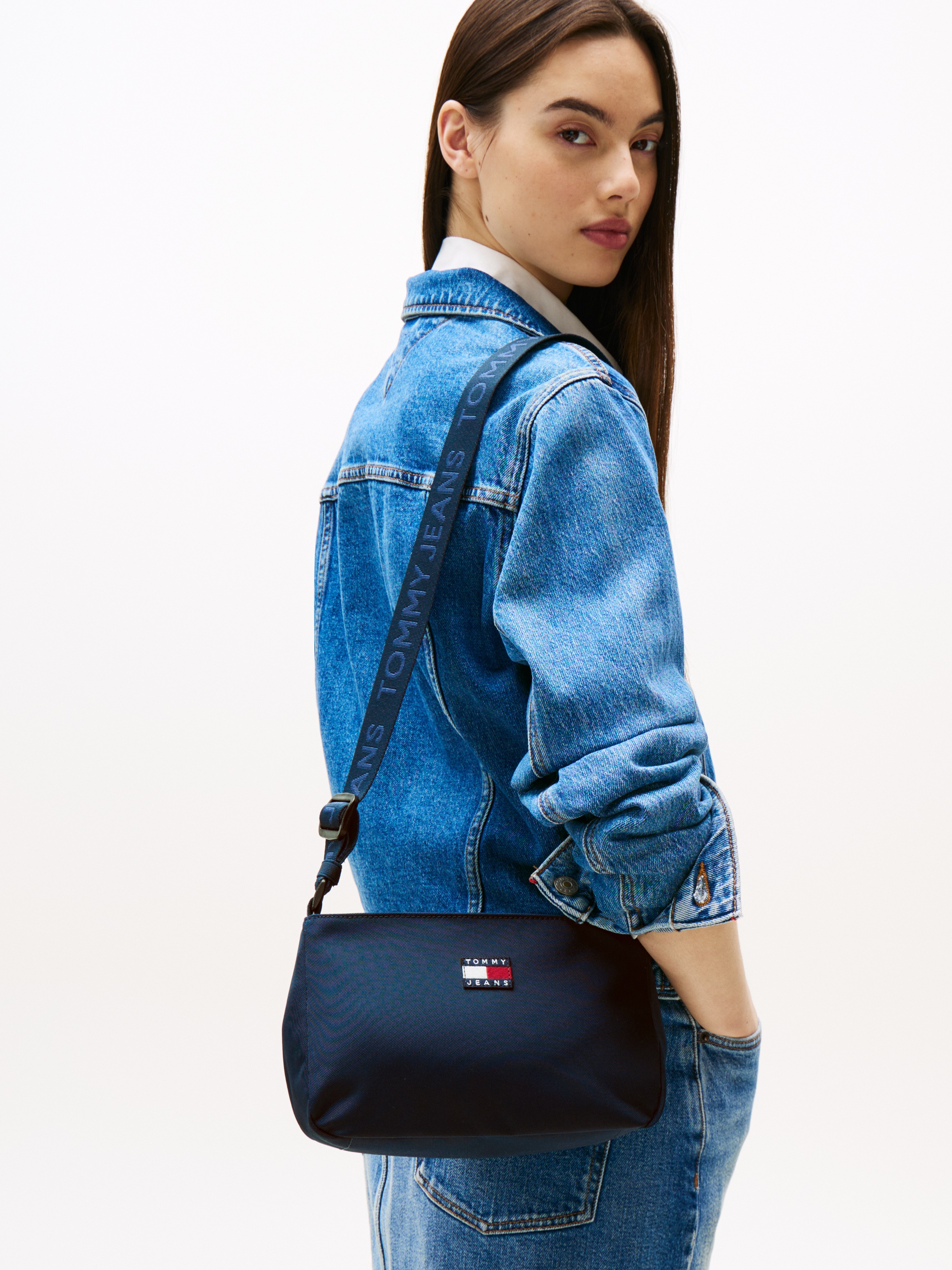 Tommy Jeans Schultertasche "TJW DAILY SHOULDER BAG", Damen Umhängetasche, F günstig online kaufen