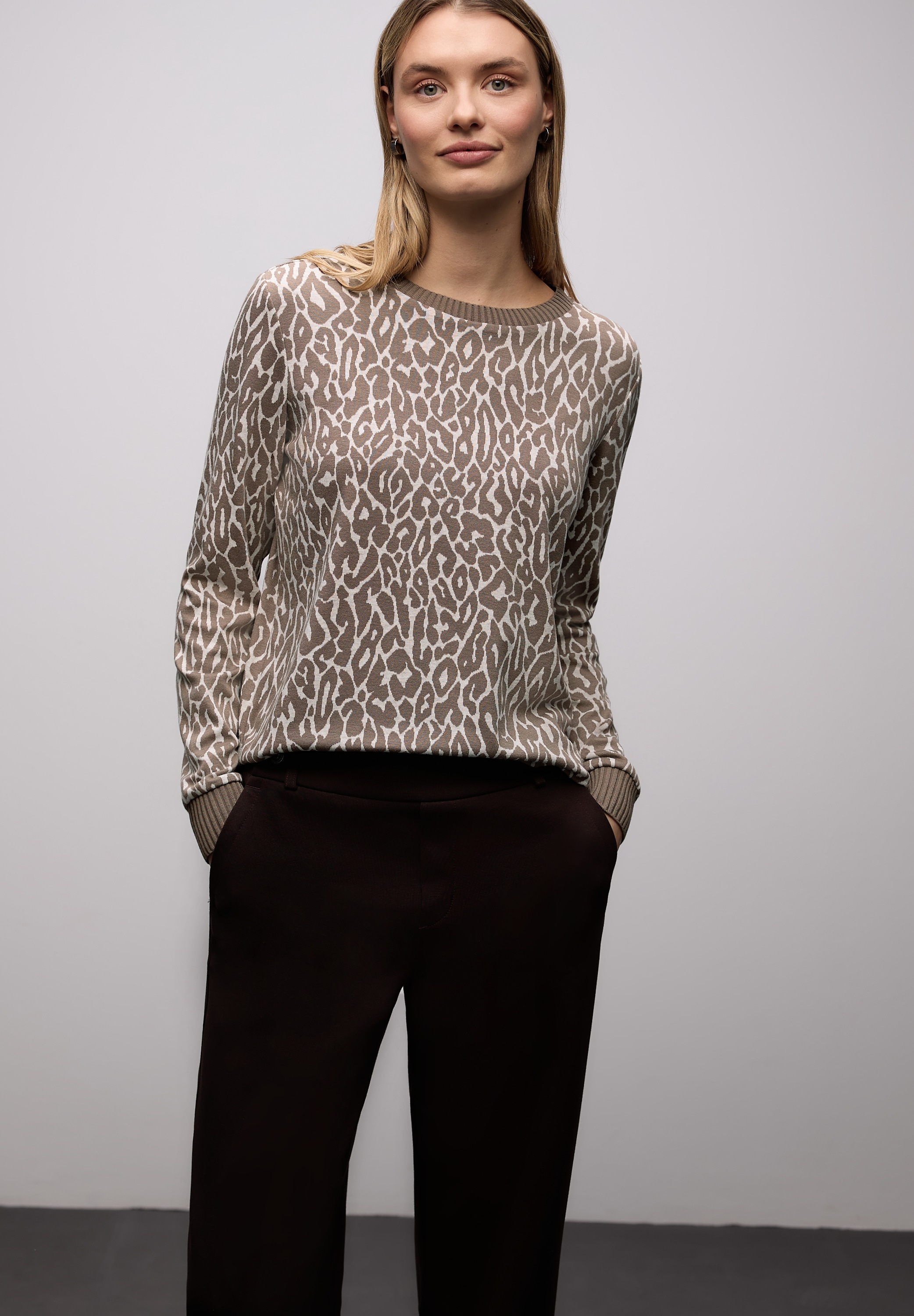 STREET ONE Langarmshirt im Leo-Jaquard-Look günstig online kaufen