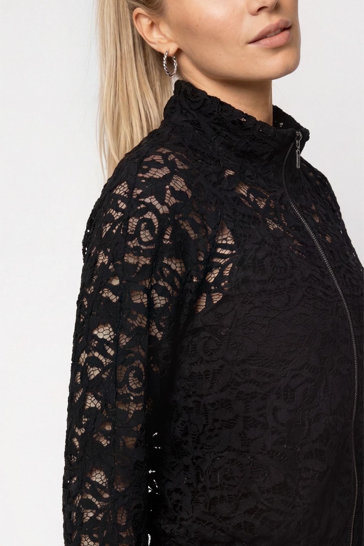 Monari Strickjacke »Jacke Strickjacke Spitze« Regular fit mit Stehkragen