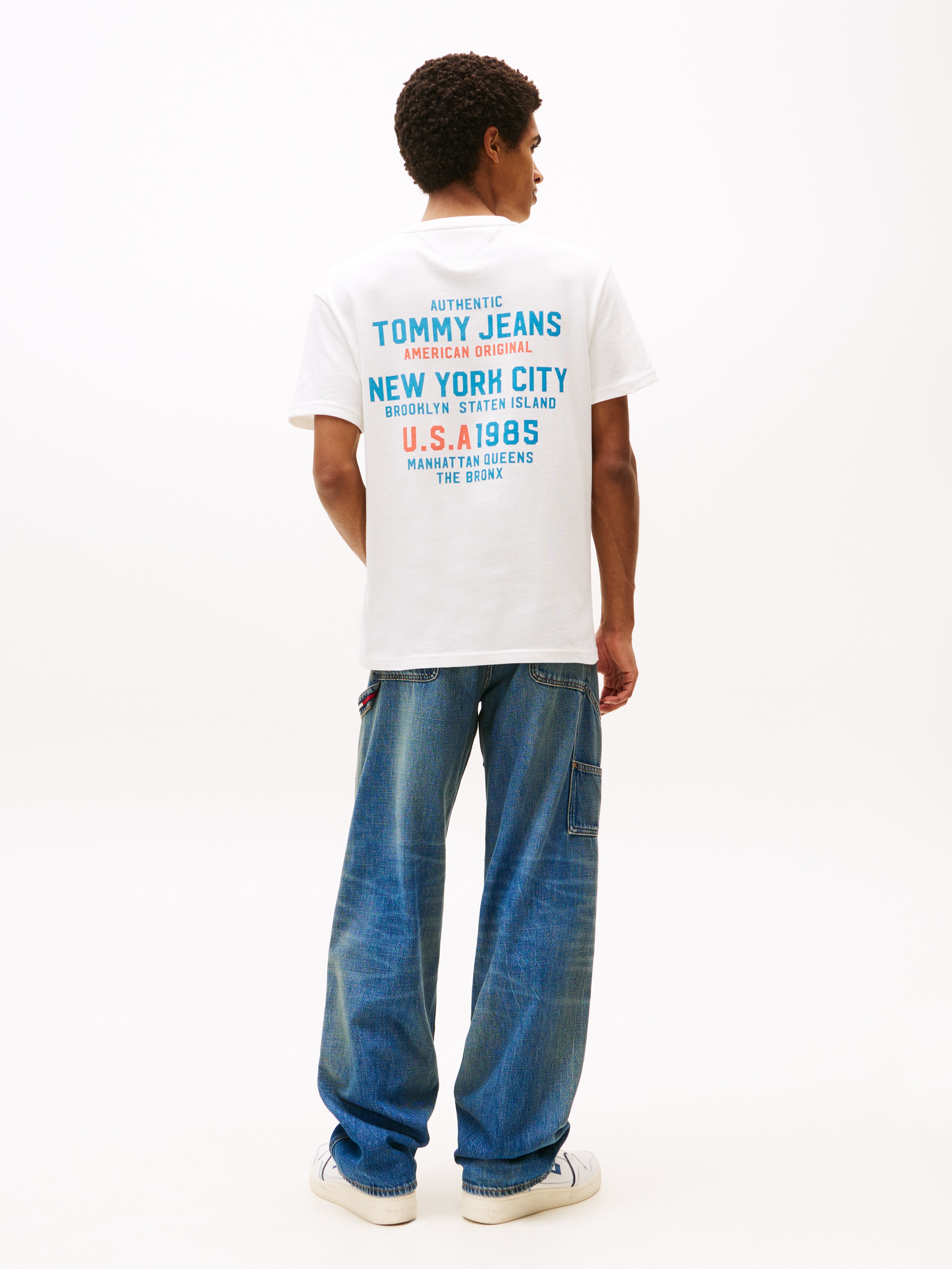 Tommy Jeans T-Shirt »TJM REG USA SCRIPT SS TEE«, mit modischem Print
