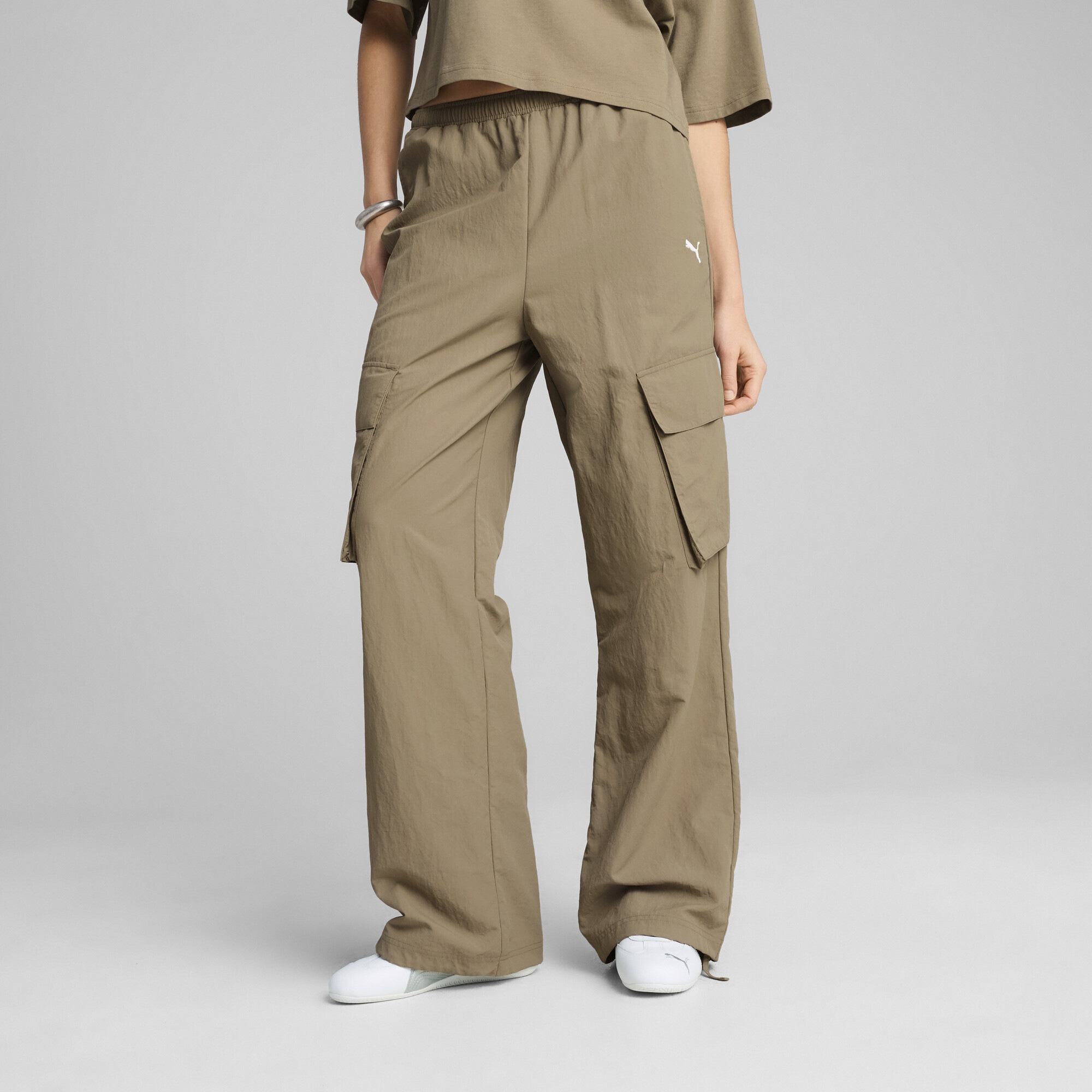 PUMA Sporthose »WARDROBE ESS Cargohose in Relaxed Fit Damen«