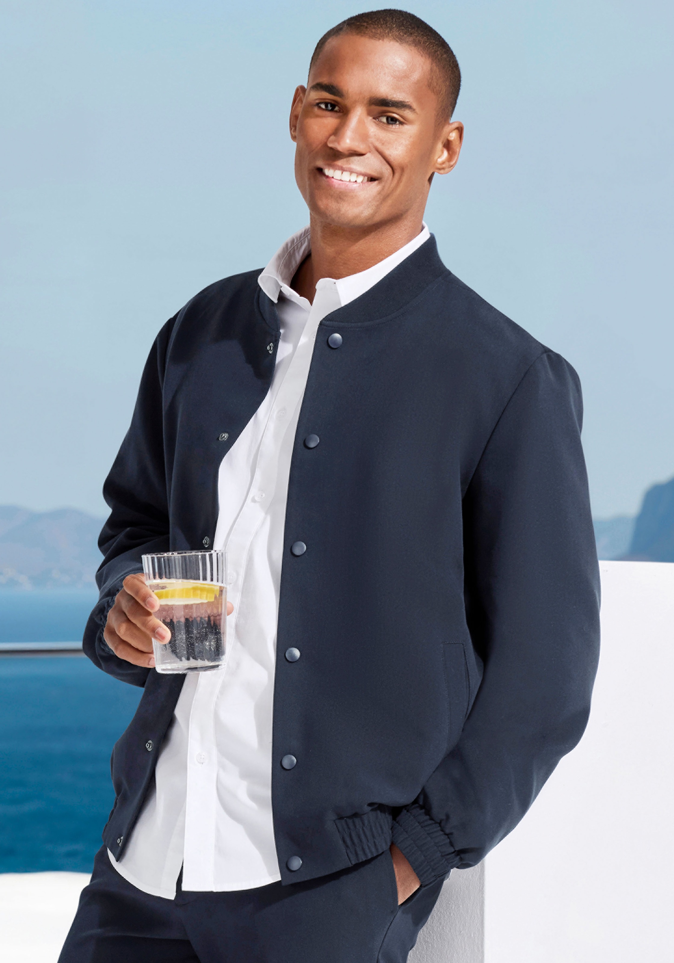 Thumbnail - John Devin Blouson "mit Rippkragen" Übergangsjacke mit Innentasche, aus leicht dehnbarer Webqualität