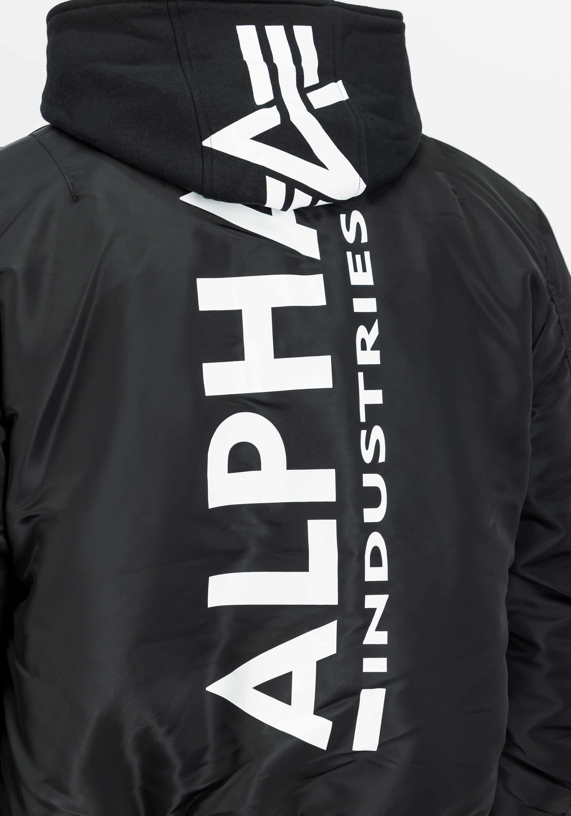 Alpha Industries Bomberjacke »MA-1 ZH Back Print« mit Kapuze Kunstfaser, slim fit
