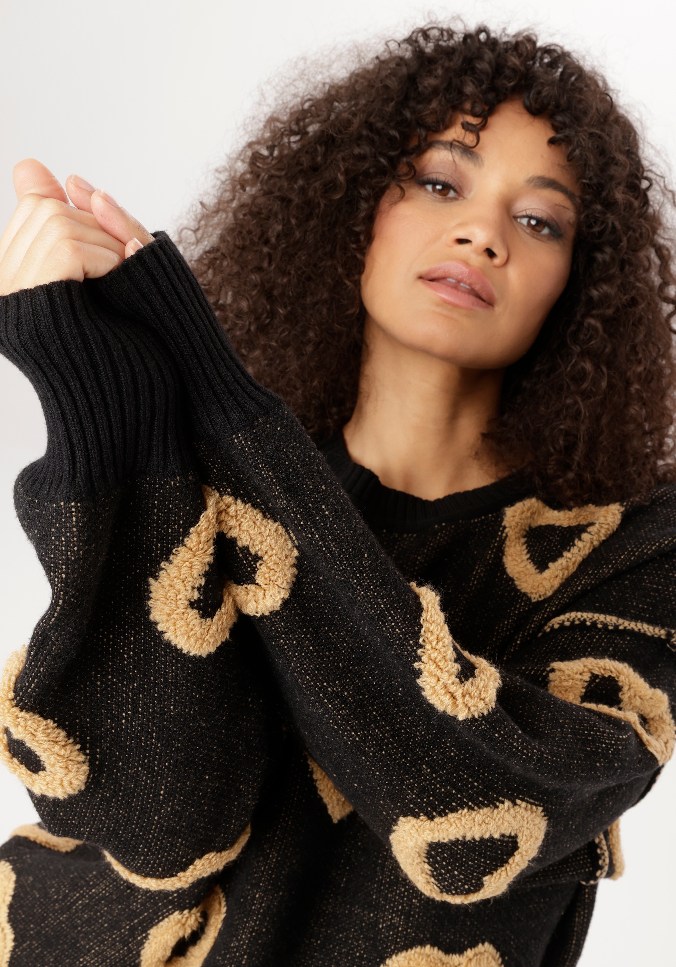 Thumbnail - Aniston PLUS Strickpullover mit aufgestrickten Herzen - NEUE KOLLEKTION