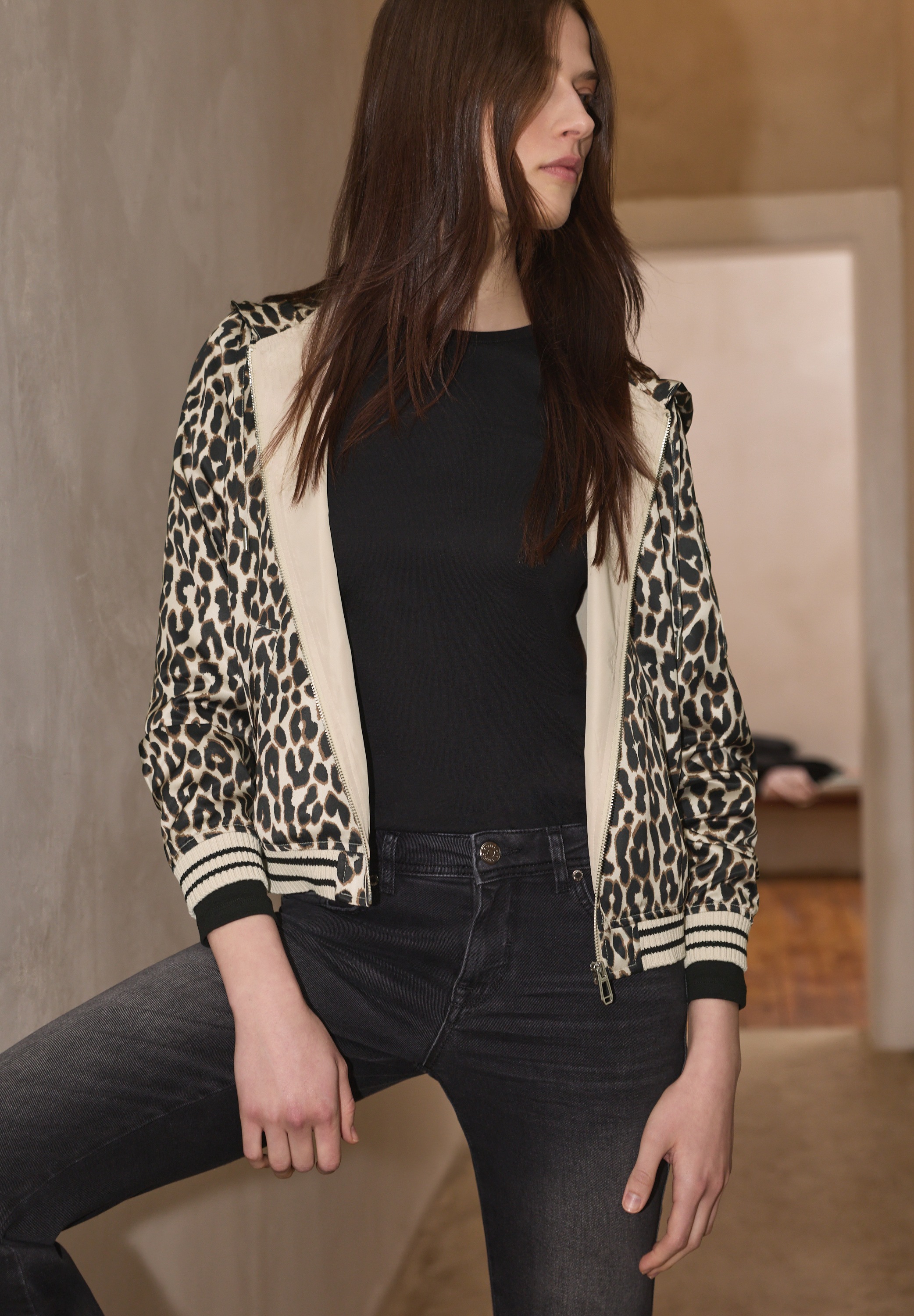 STREET ONE STUDIO Blouson mit Kapuze mit Kapuze mit Tunnelzugband günstig online kaufen