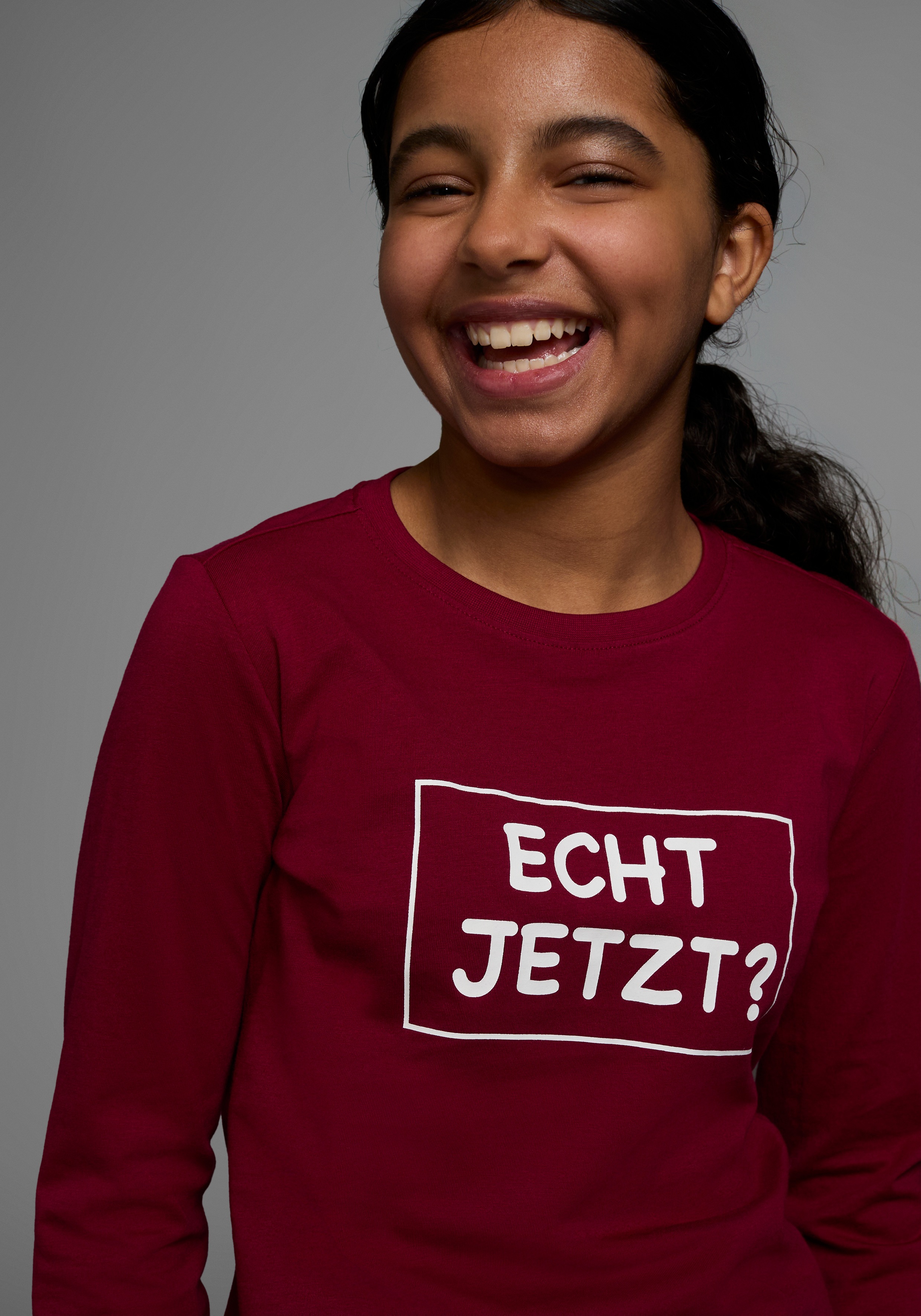 Thumbnail - KIDSWORLD Langarmshirt "ECHT JETZT?" Langarm, Basic-Passform, mit peppigem und dynamischem Aufdruck