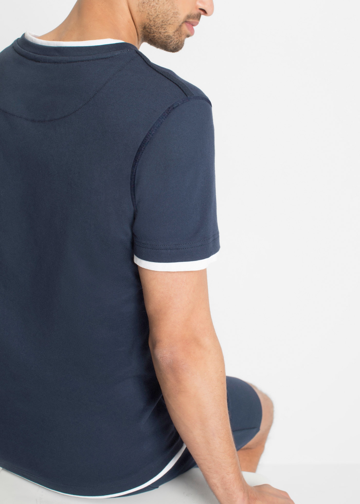 bonprix 2-in-1-Shirt »2 in 1 Shirt, Kurzarm (2er Pack)« Packung, 2, 2 Stk. cooler Lagen-Look im Henley-Stil