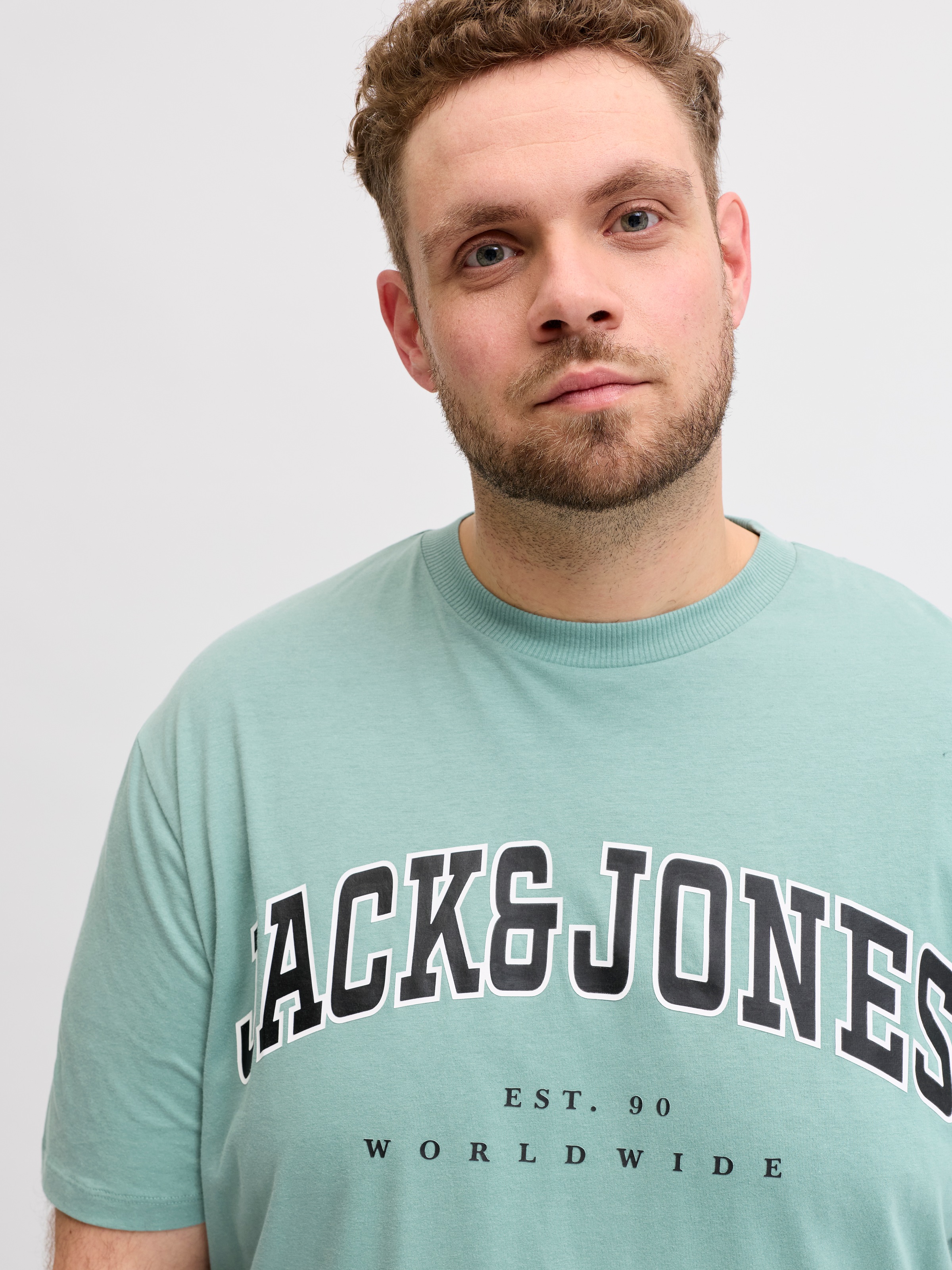 Jack & Jones PlusSize T-Shirt "JJECALEB VARSITY TEE SS O-NECK NOOS PLS" mit günstig online kaufen