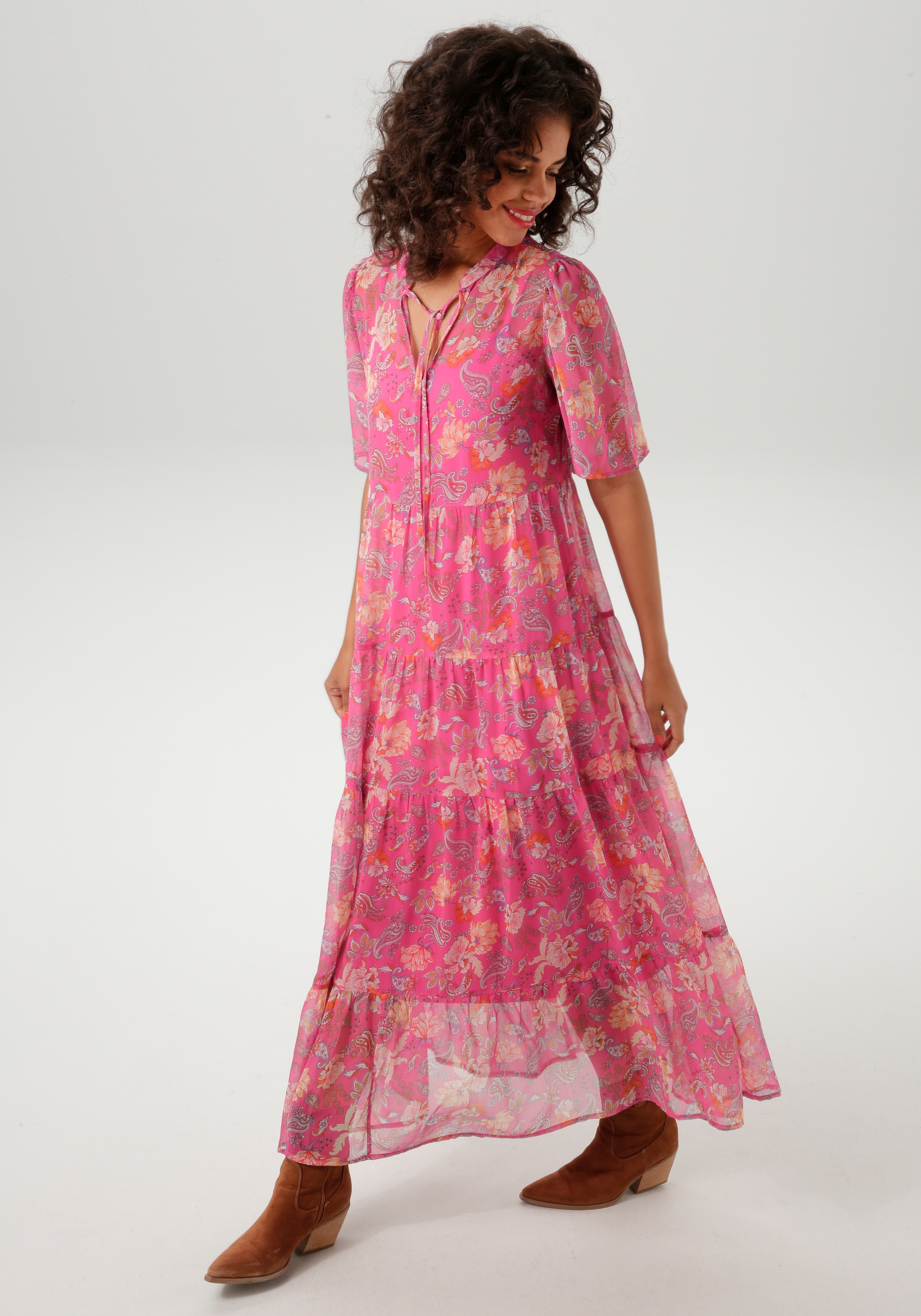 Aniston CASUAL Sommerkleid, mit fantasievollem Blumen- und Paisley-Druck - NEUE KOLLEKTION