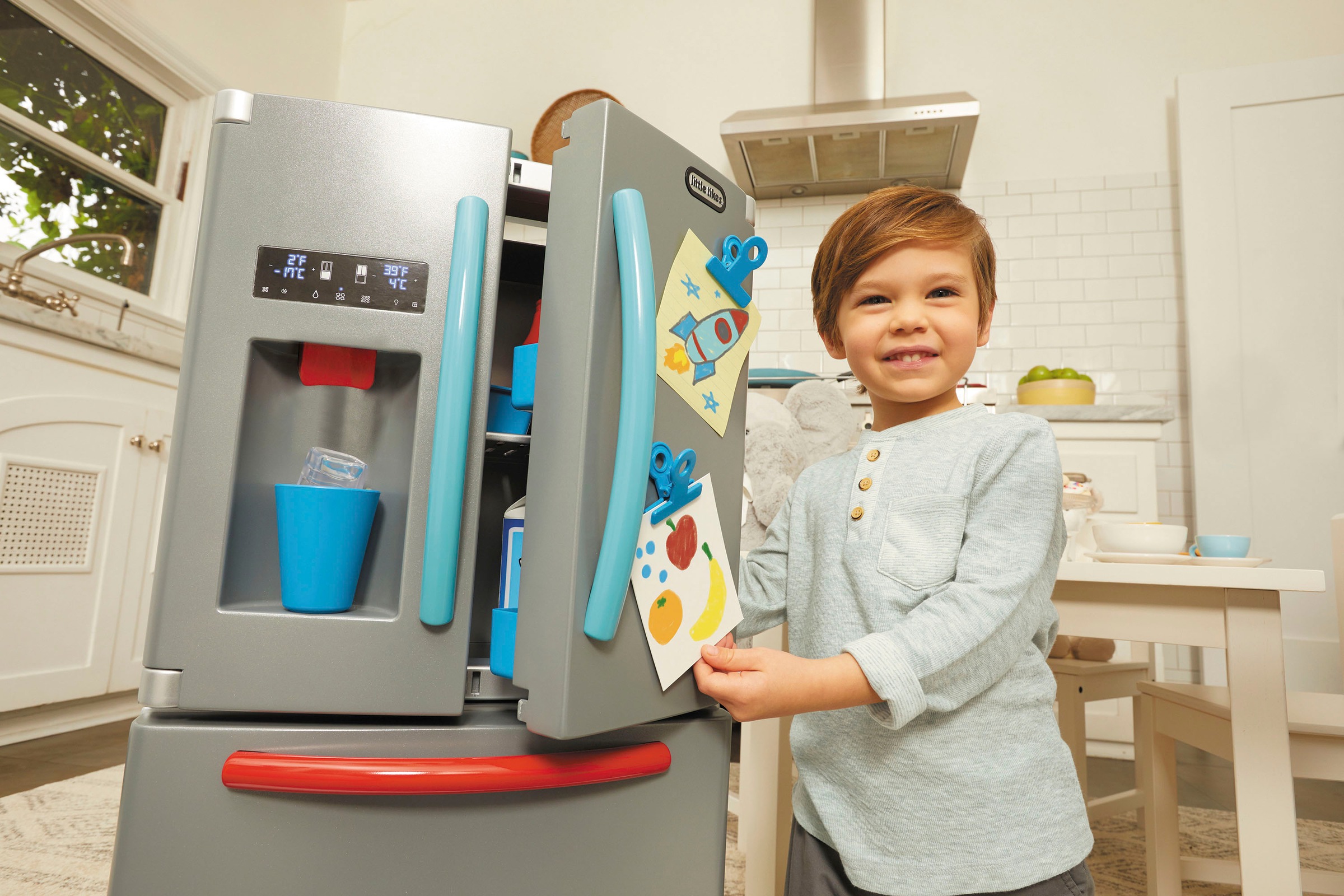 Little Tikes® Kinder-Kühlschrank »First Fridge«, mit Beleuchtung und Sound
