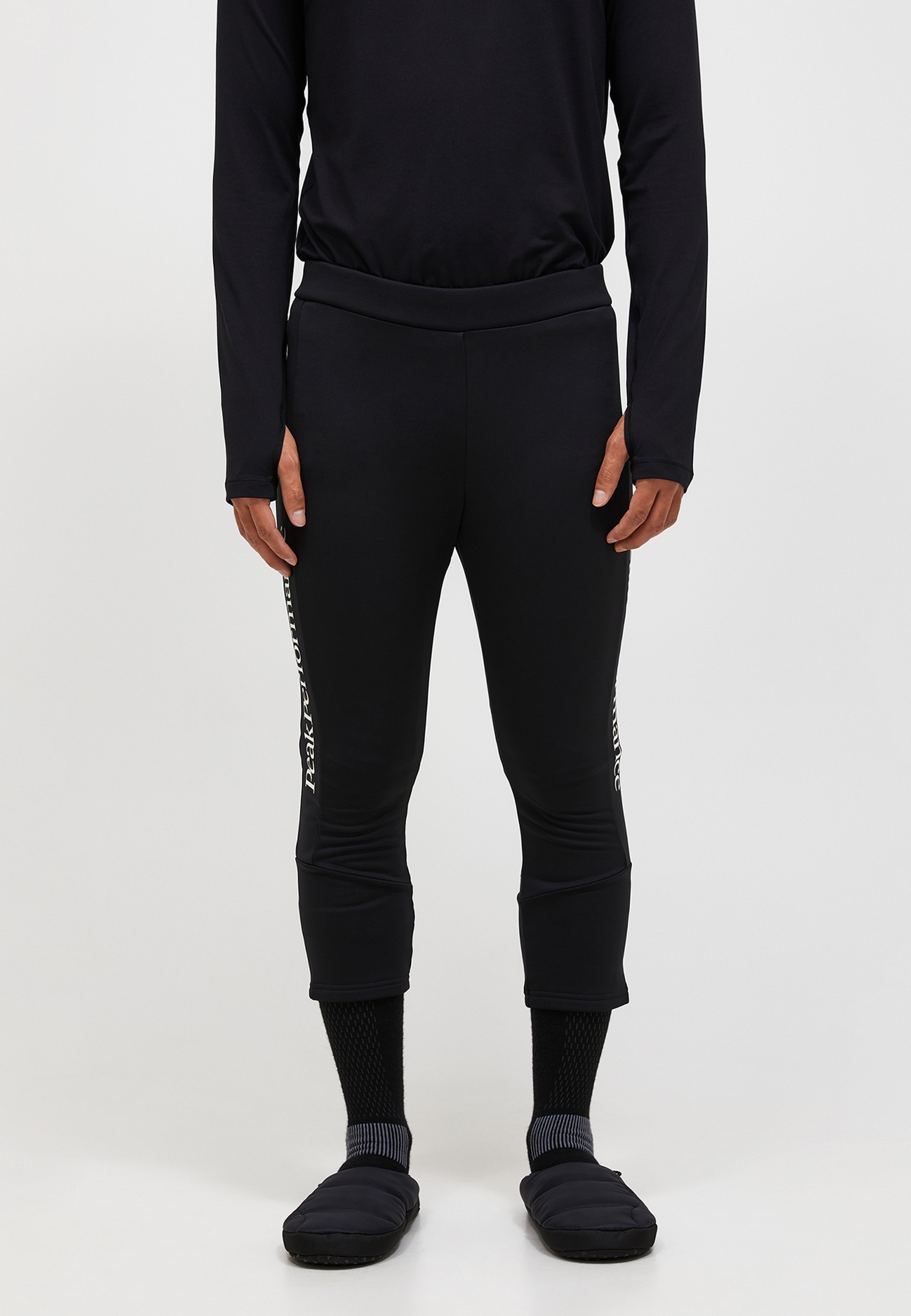 Peak Performance Leggings »M Rider Essentials Pants«  mit Label-Applikationen