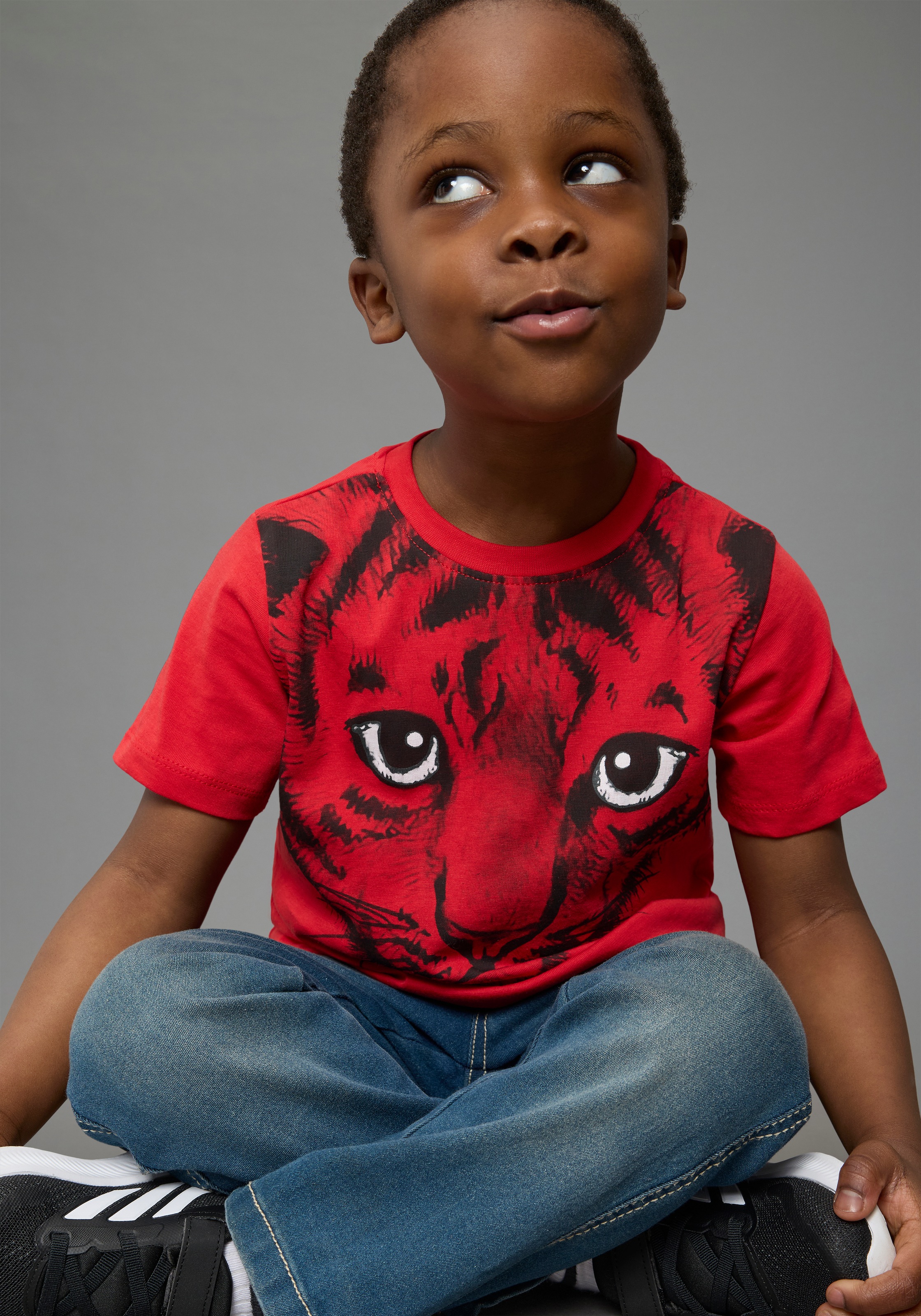 Thumbnail - KIDSWORLD T-Shirt "Mit tollem Druck: LITTLE TIGER" Kurzarm, Basic-Passform, mit peppigem Druck, Rundhalsausschnitt