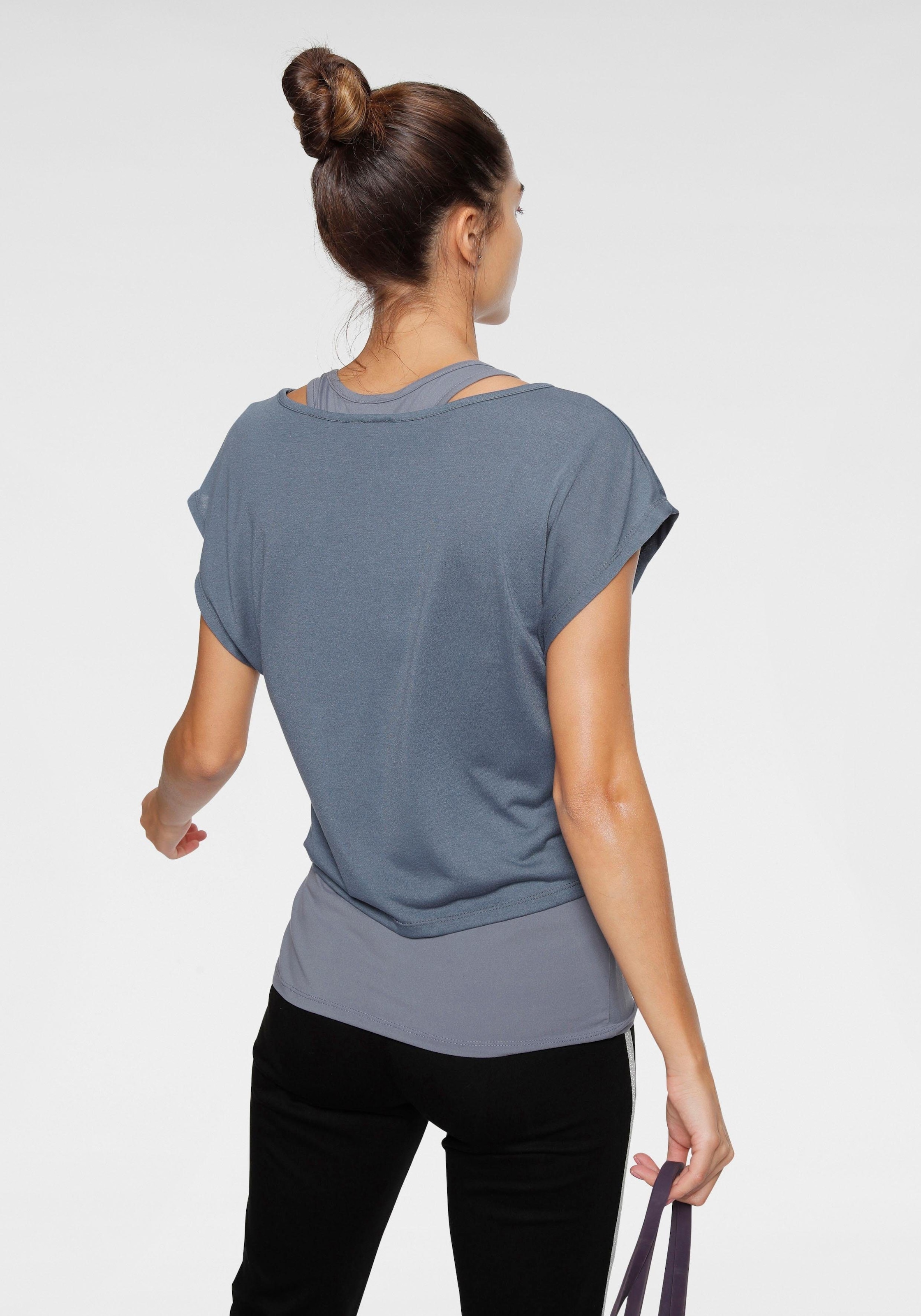 H.I.S Trainingsshirt »2-tlg. Set: Shirt & Top«, (Set), Kurzarm, Rundhals, aus Polyester und Viskose, mit stylischen Badges