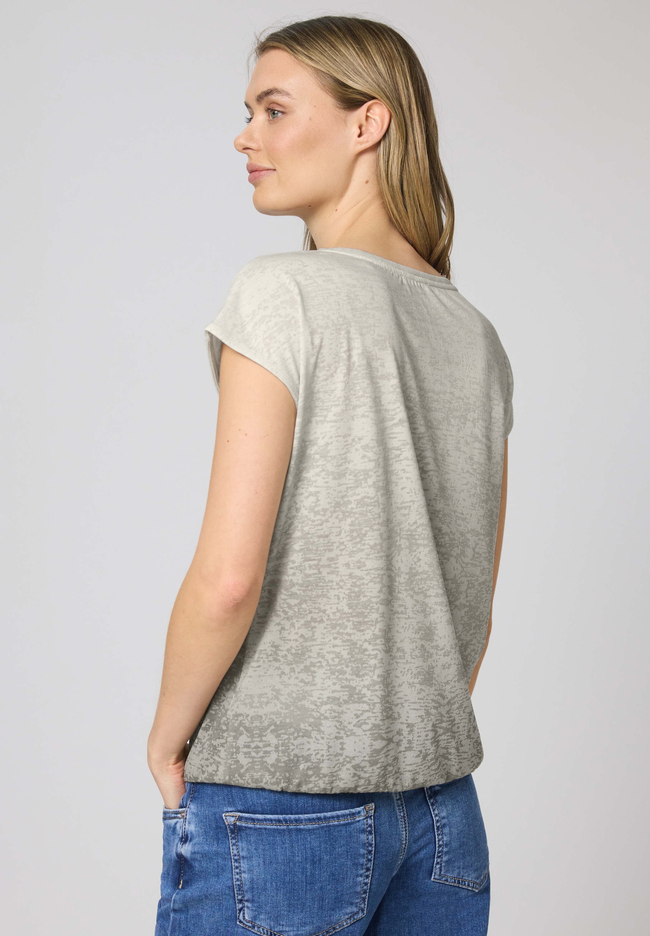 STREET ONE Print-Shirt mit abgerundetem V-Ausschnitt