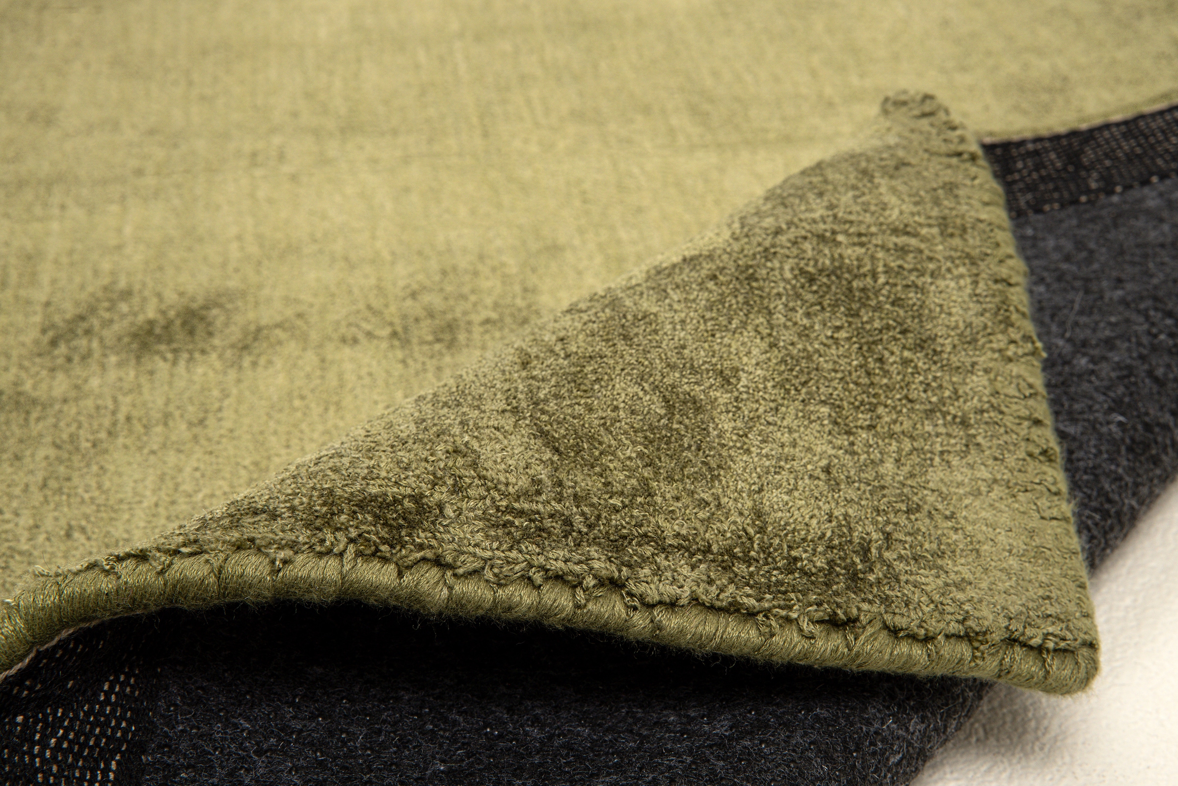 TOM TAILOR HOME Teppich »Shine uni«, rechteckig, 8 mm Höhe, Handweb Teppich, 100% Viskose, handgewebt, mit elegantem Schimmer