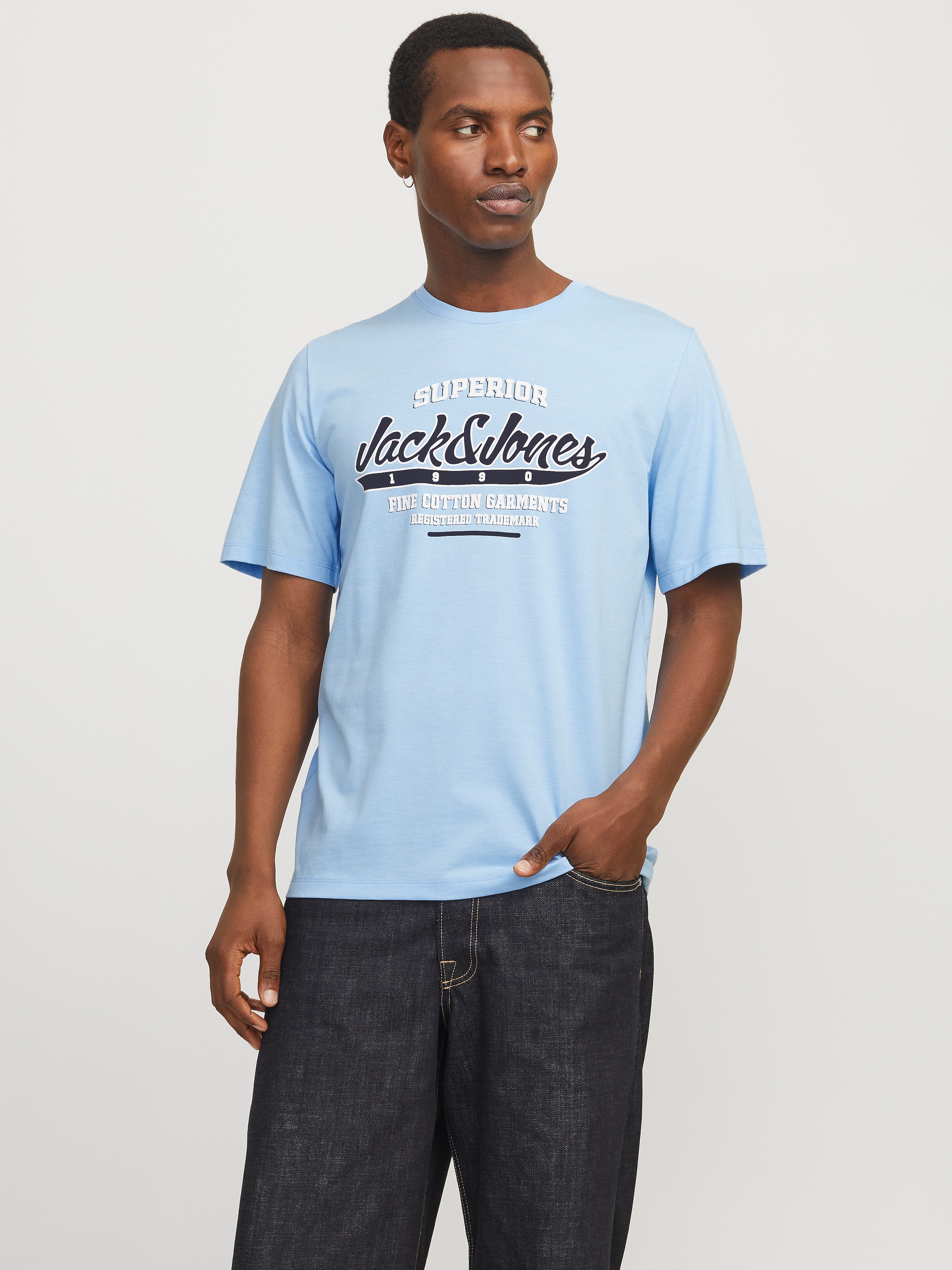 Jack & Jones Rundhalsshirt "JJELOGO TEE SS O-NECK 2 COL SS25 SN", mit Logo günstig online kaufen